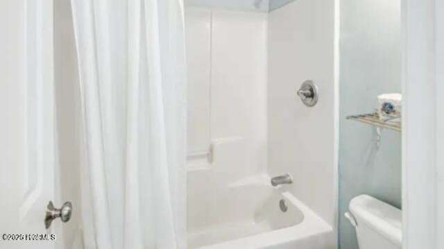 1501 N New River Drive, 201