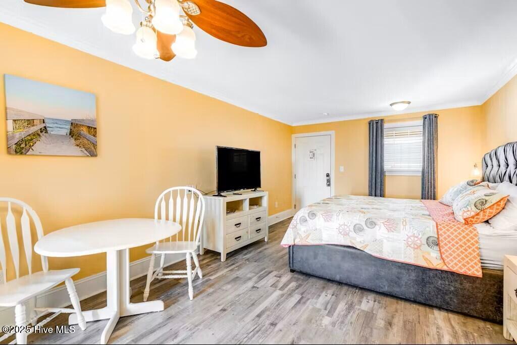 1501 N New River Drive, 202