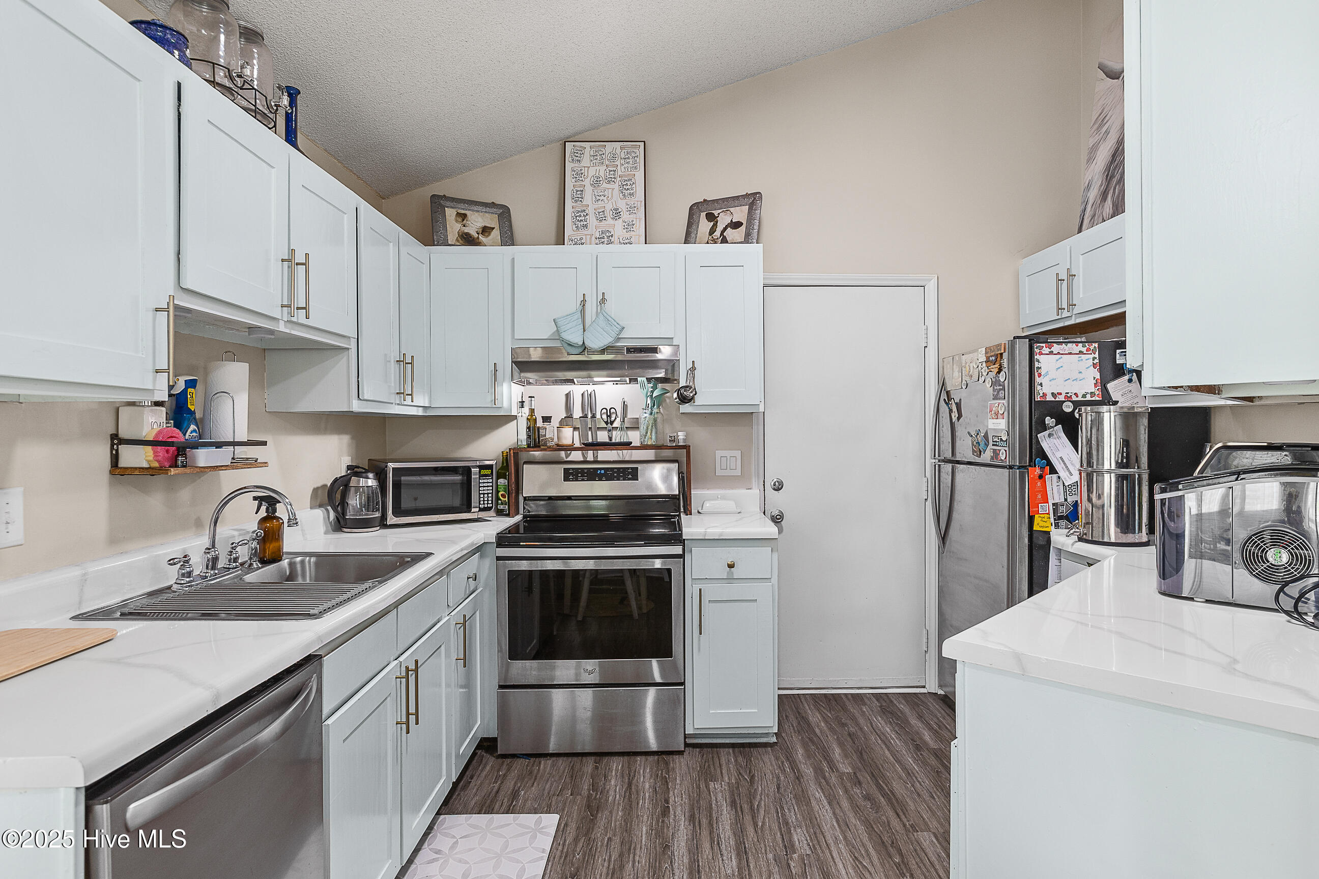 547 Shadowridge Road