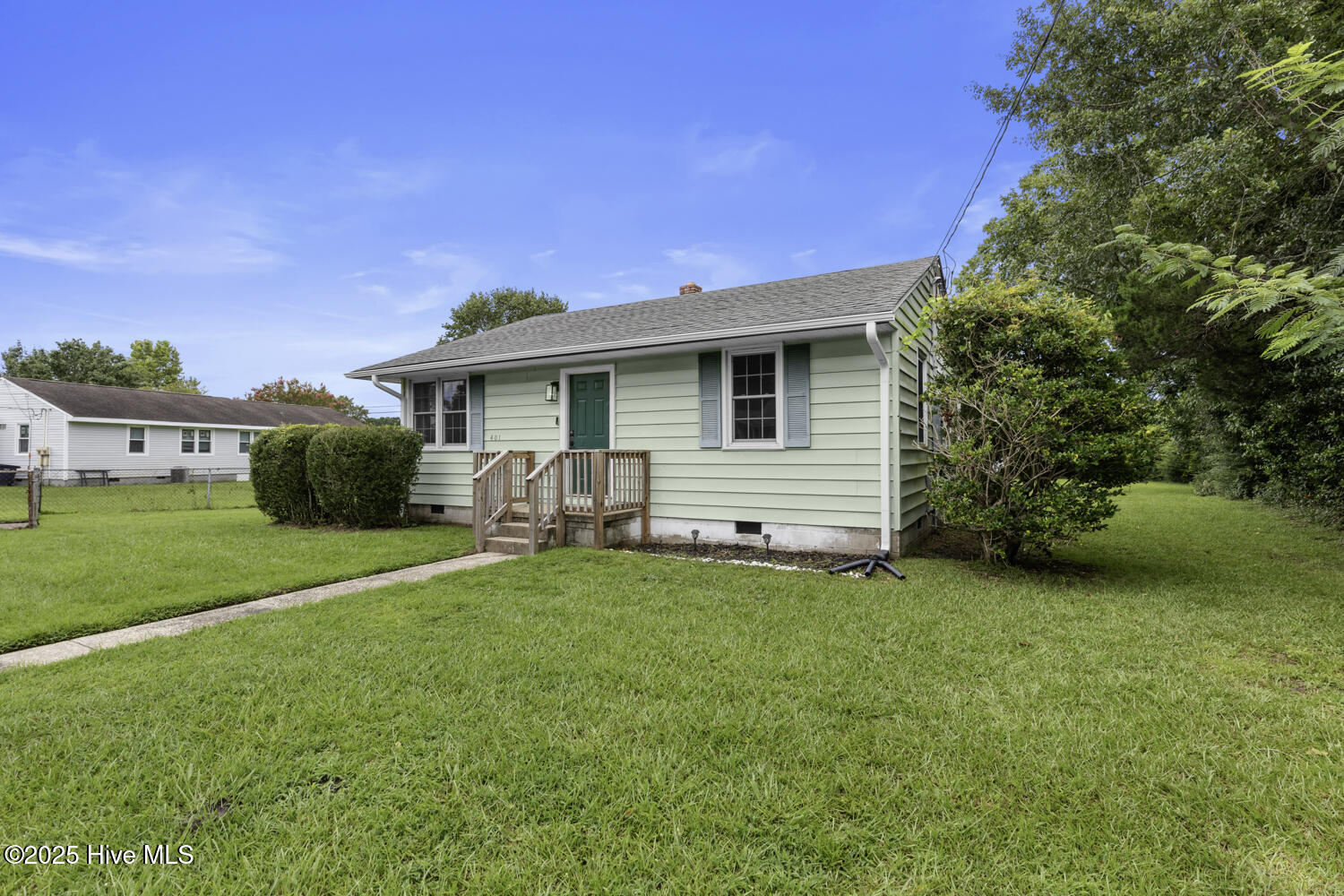 401 New River Drive