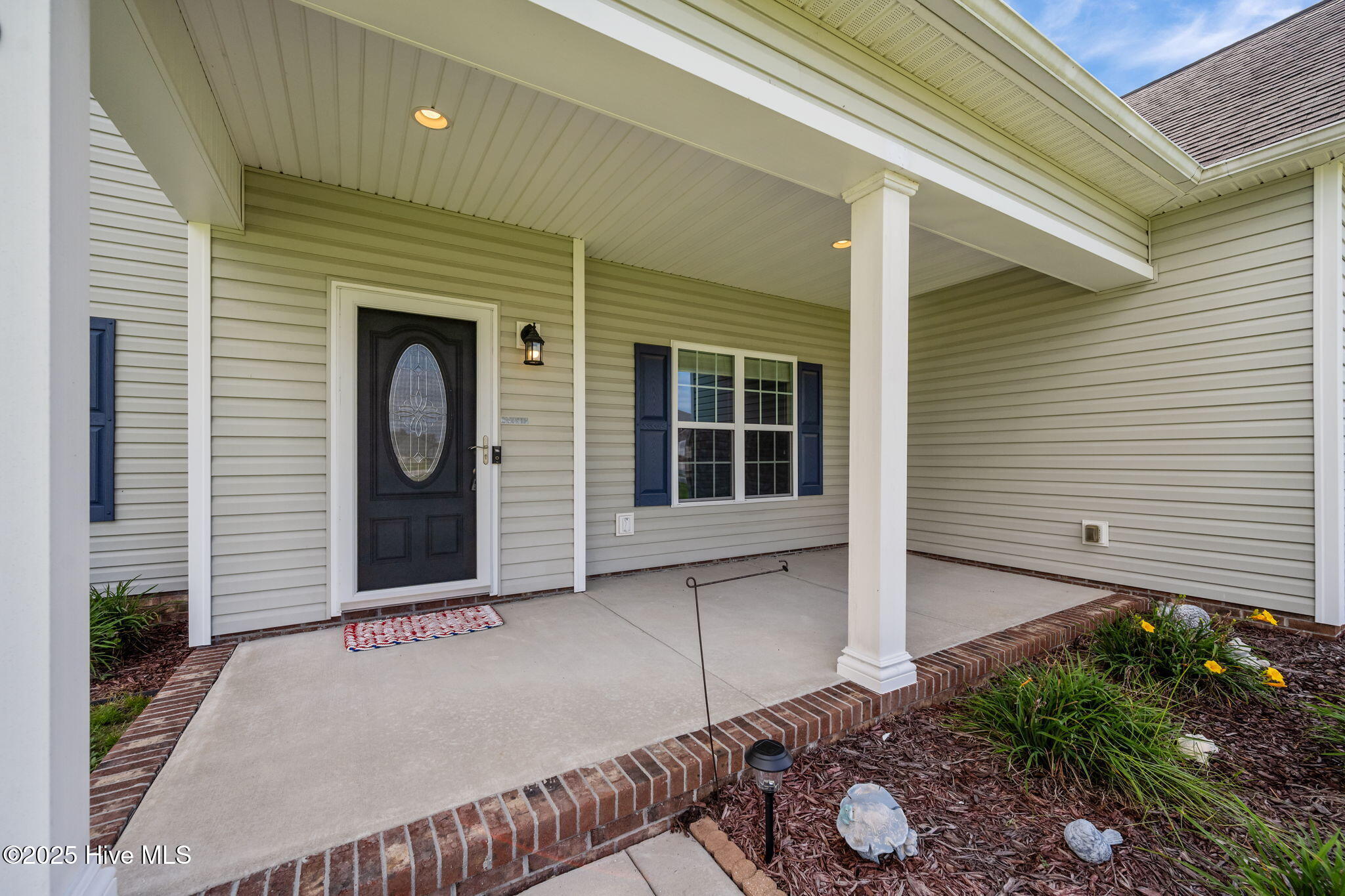 101 River Bluff Drive