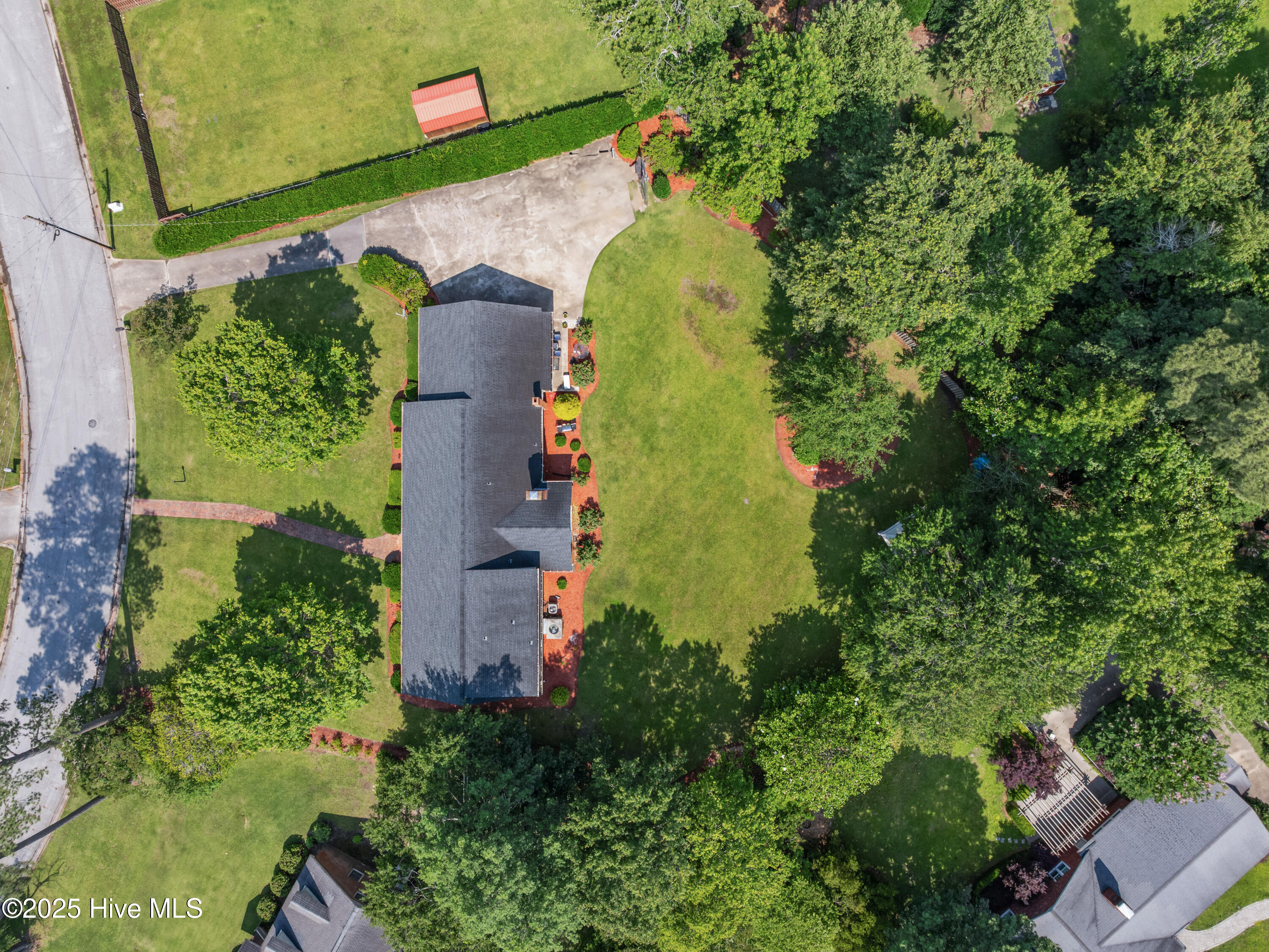 1911 Pawnee Drive