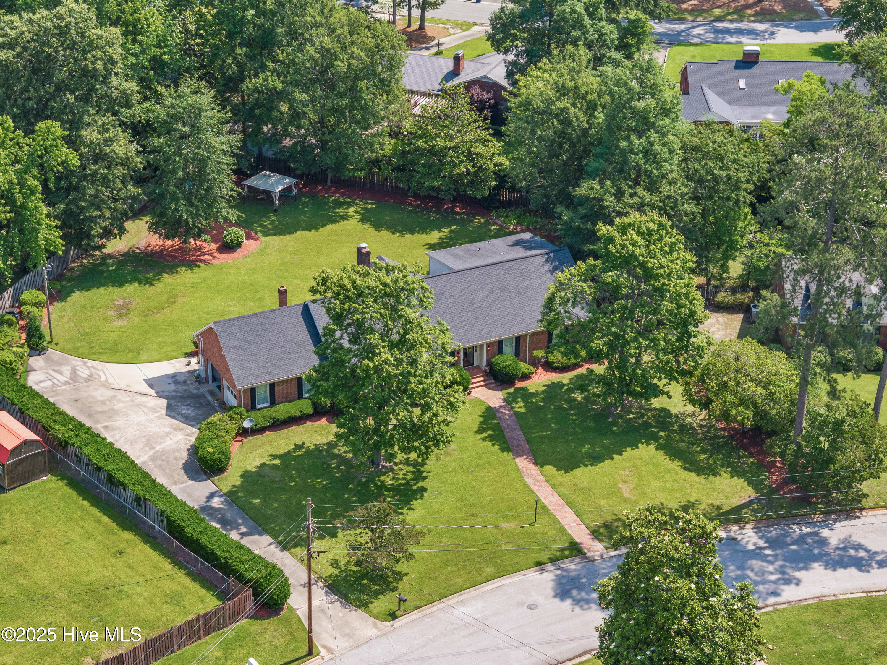 1911 Pawnee Drive