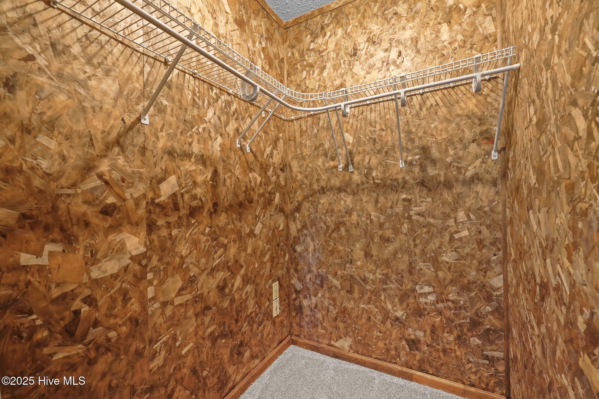 1947 Rolling Ridge Drive