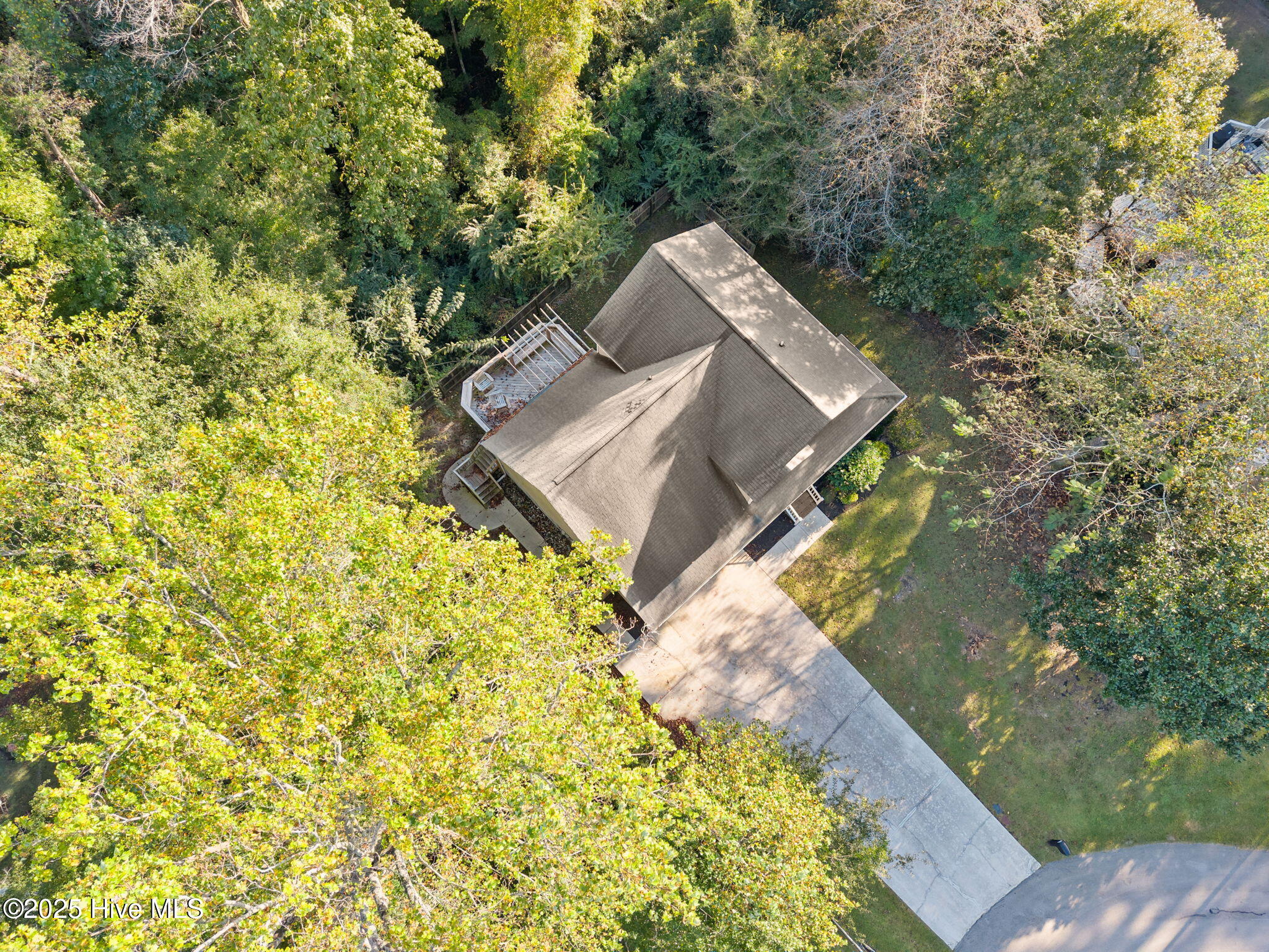 2230 Greenwood Court