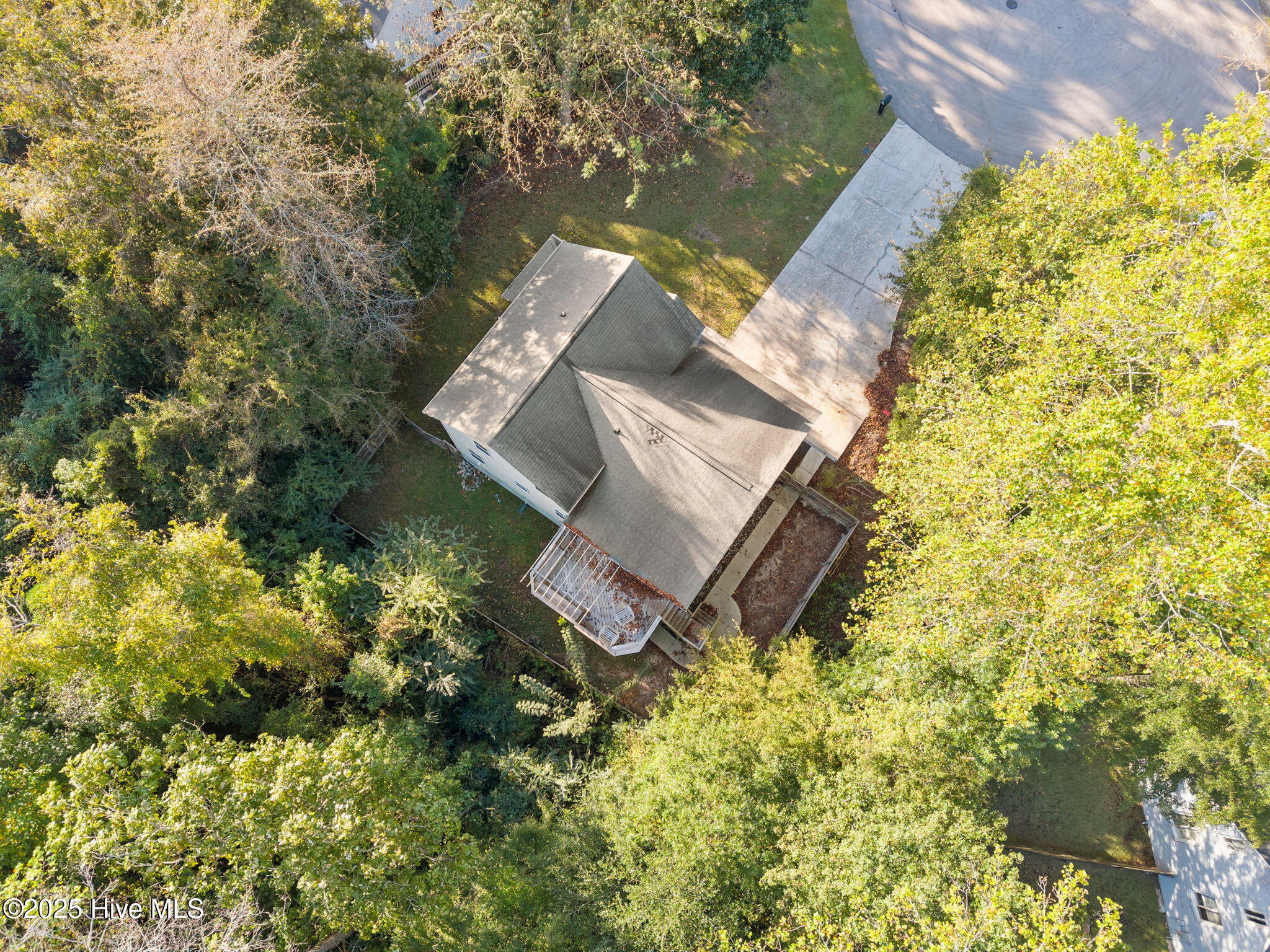 2230 Greenwood Court