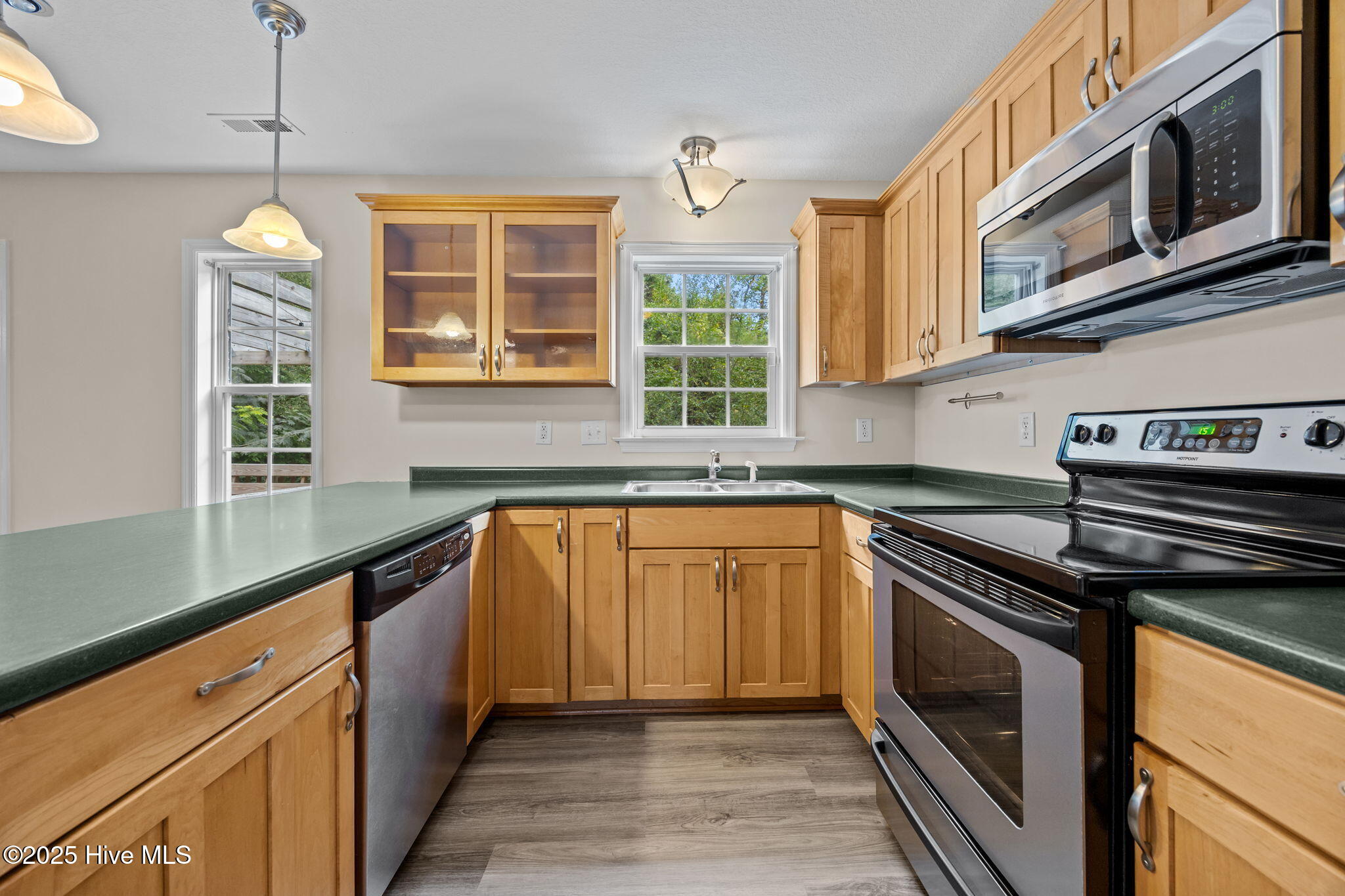 2230 Greenwood Court