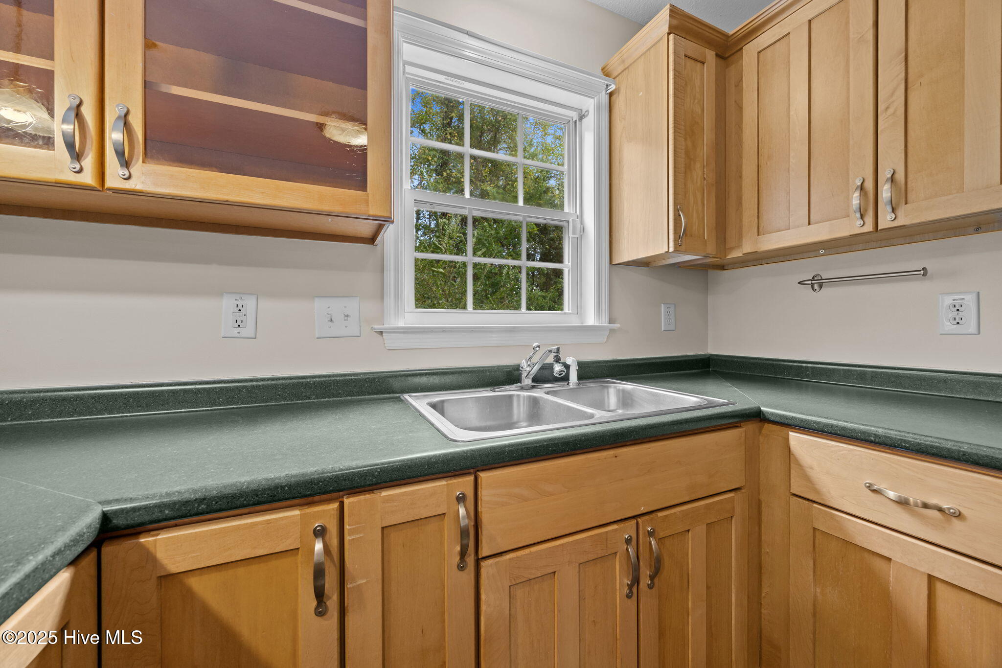 2230 Greenwood Court