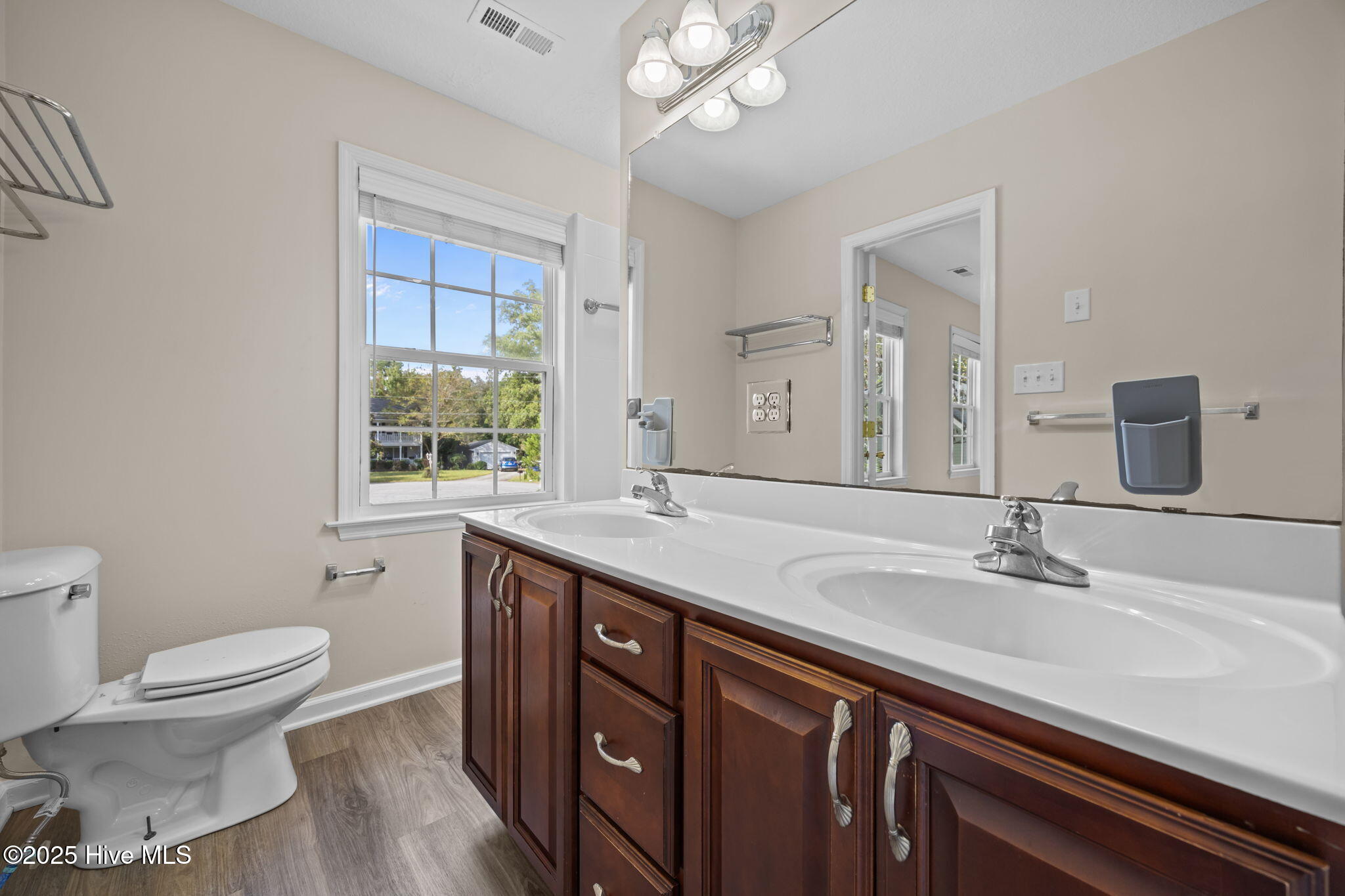 2230 Greenwood Court