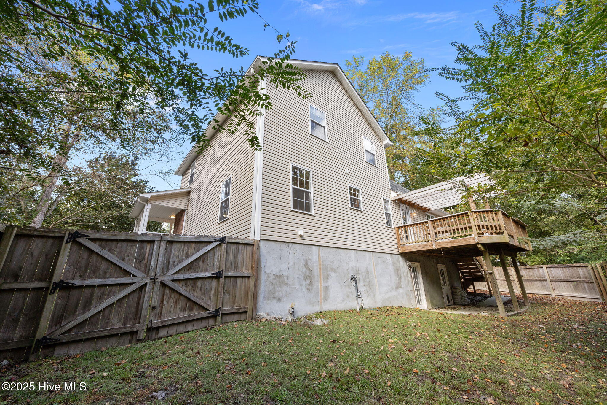 2230 Greenwood Court