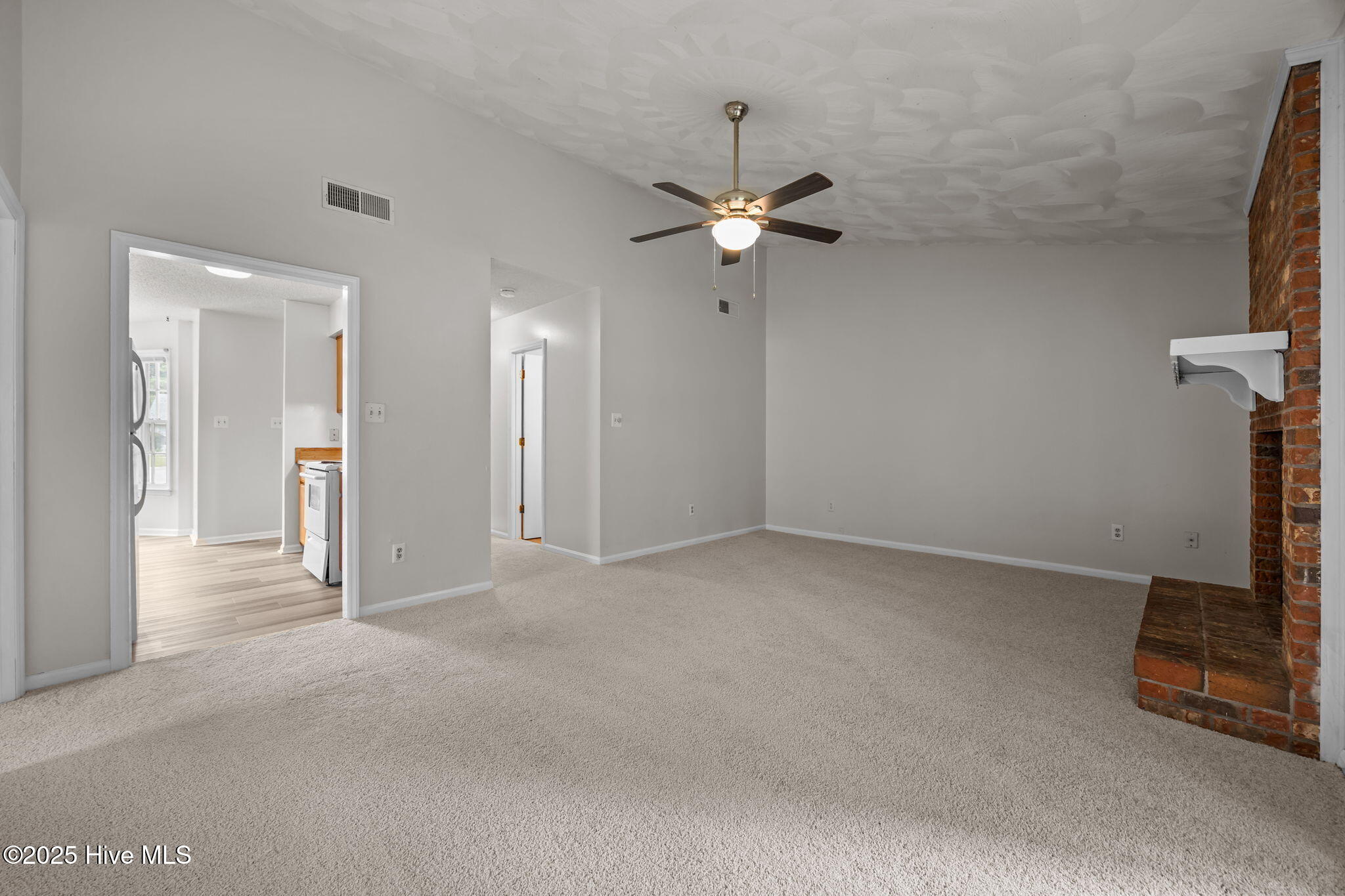 2500 Willow Crest Court