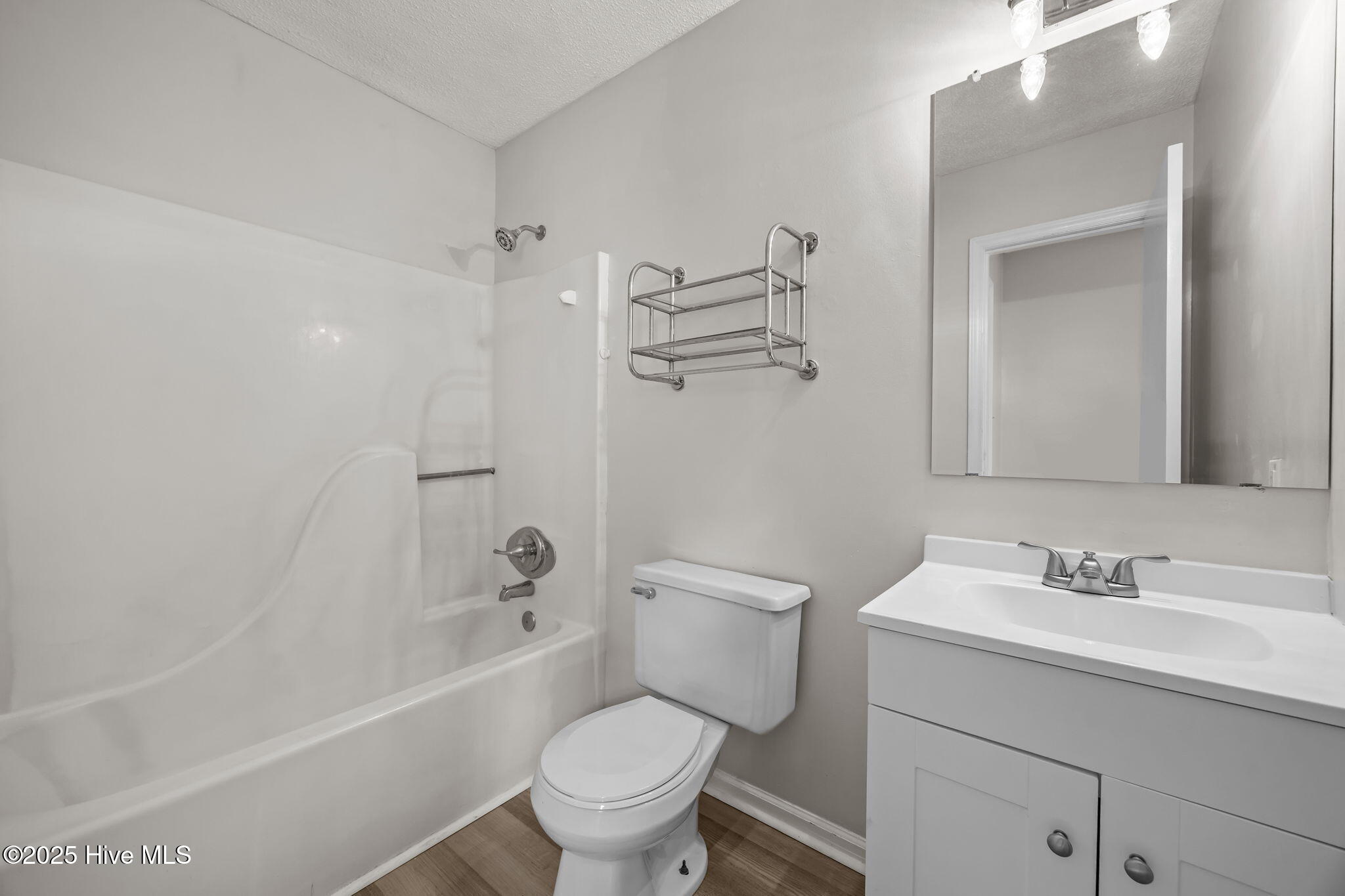 2500 Willow Crest Court