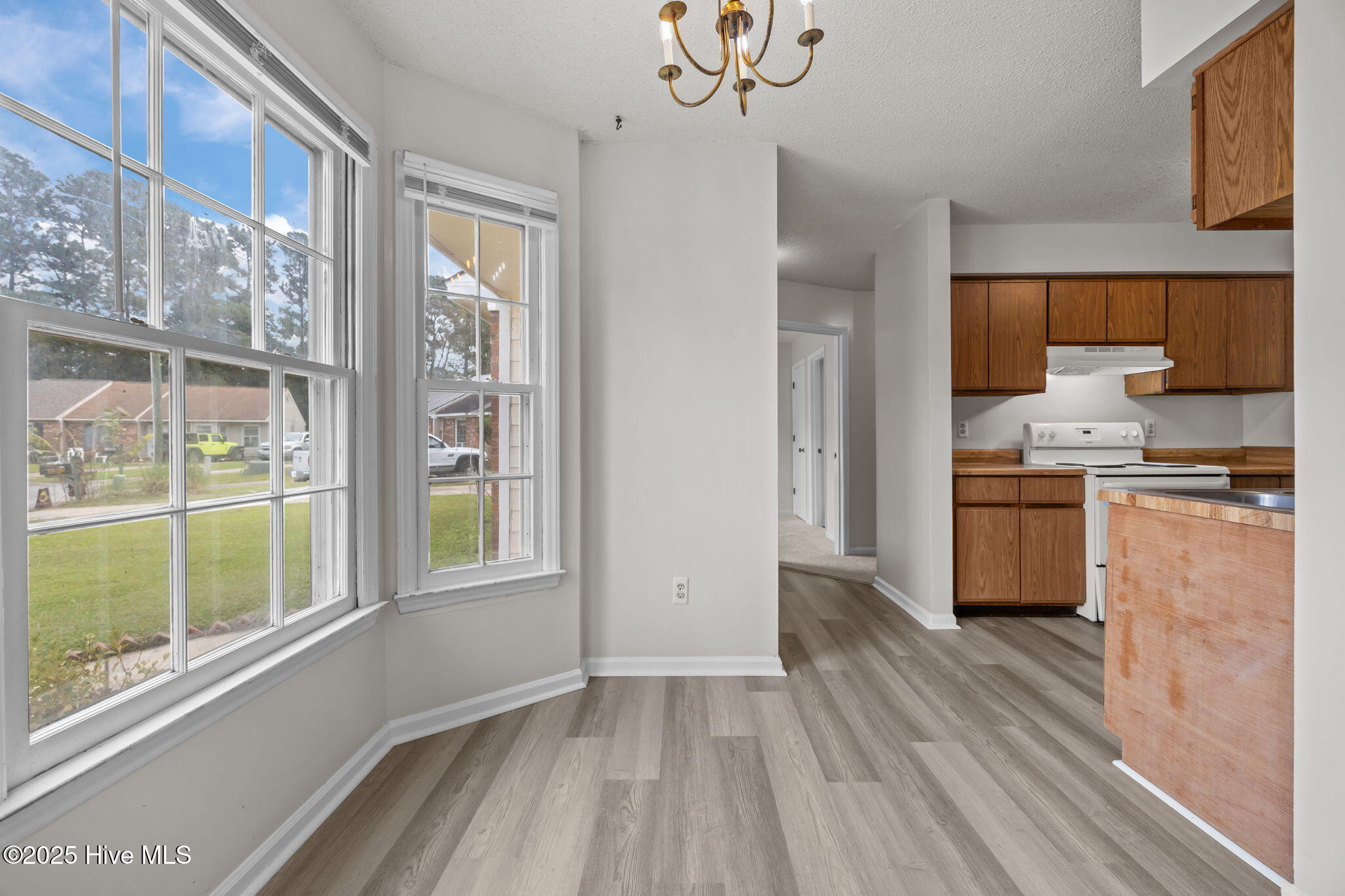 2500 Willow Crest Court