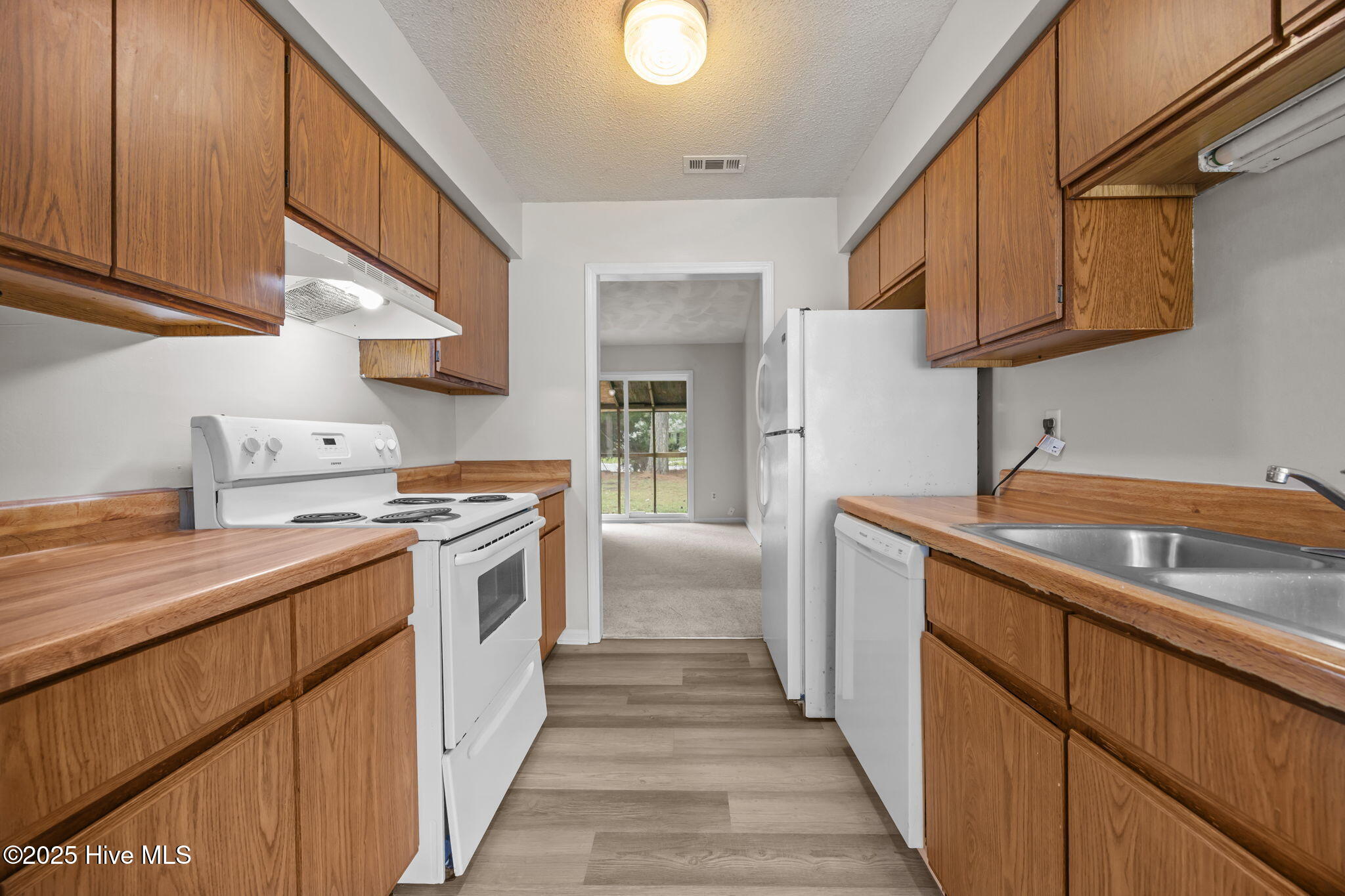 2500 Willow Crest Court