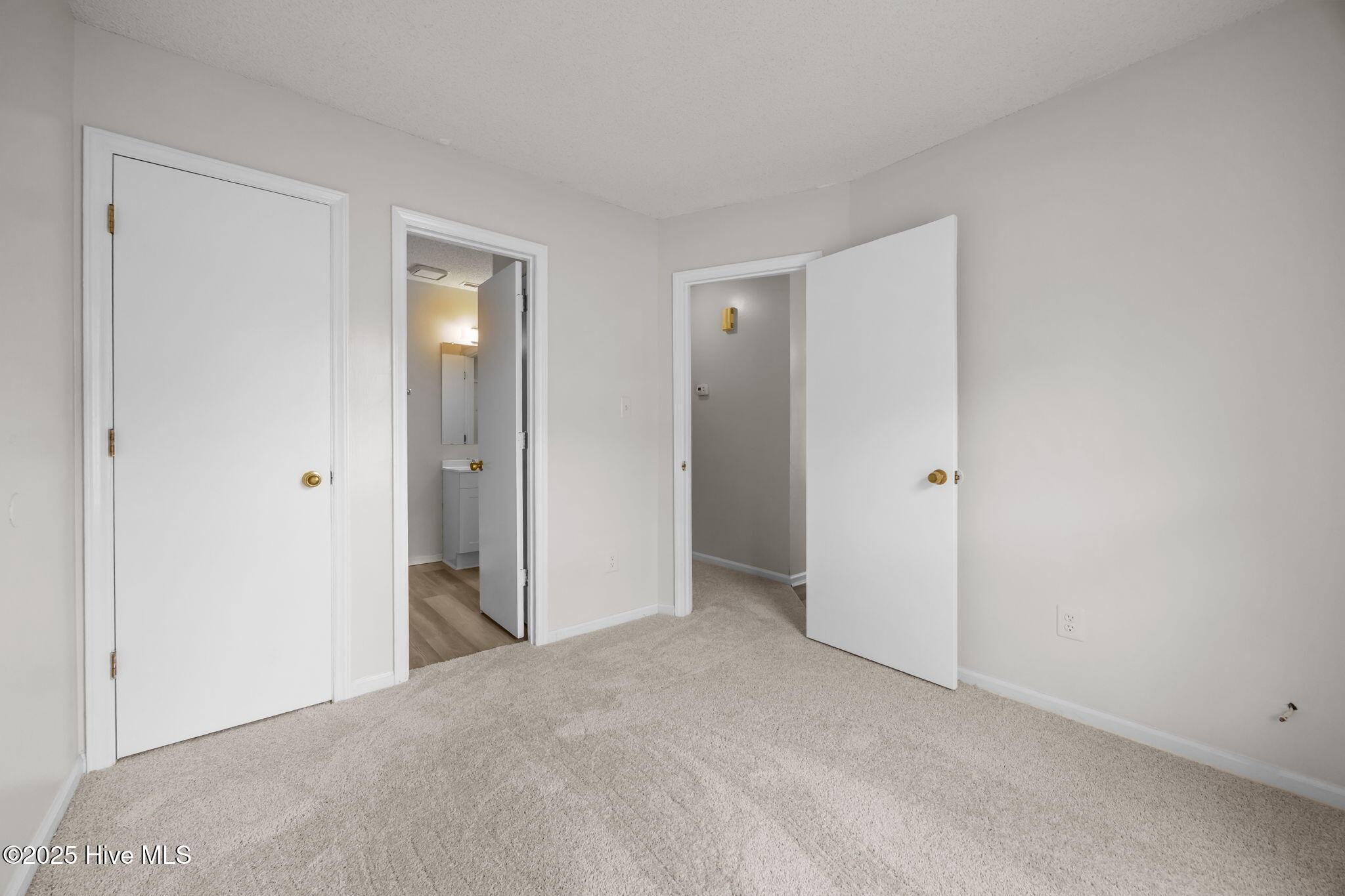 2500 Willow Crest Court