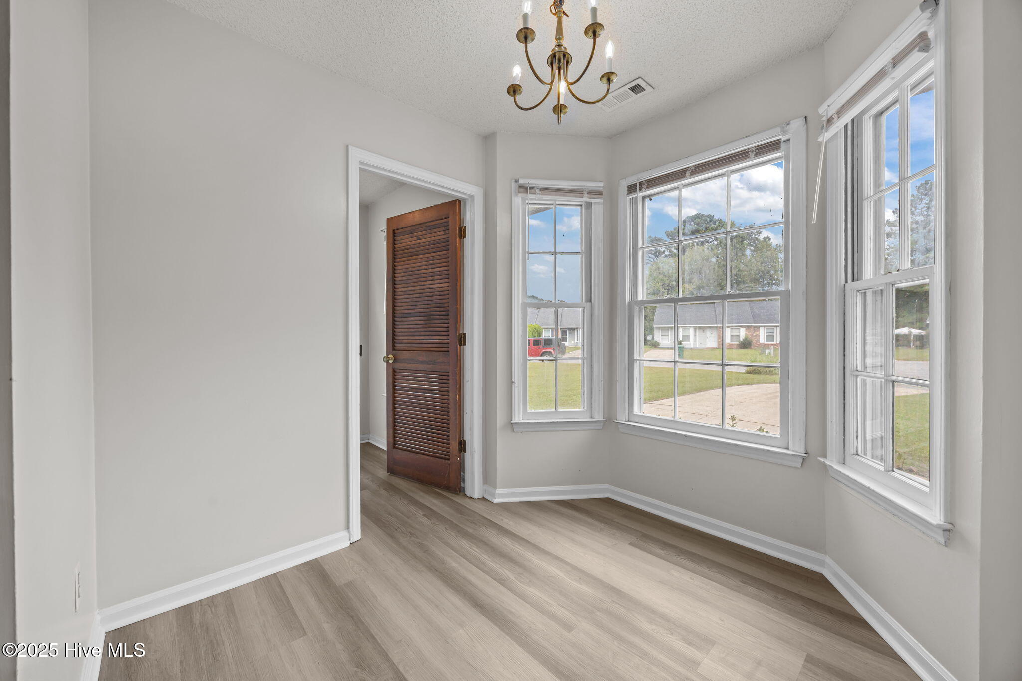 2500 Willow Crest Court