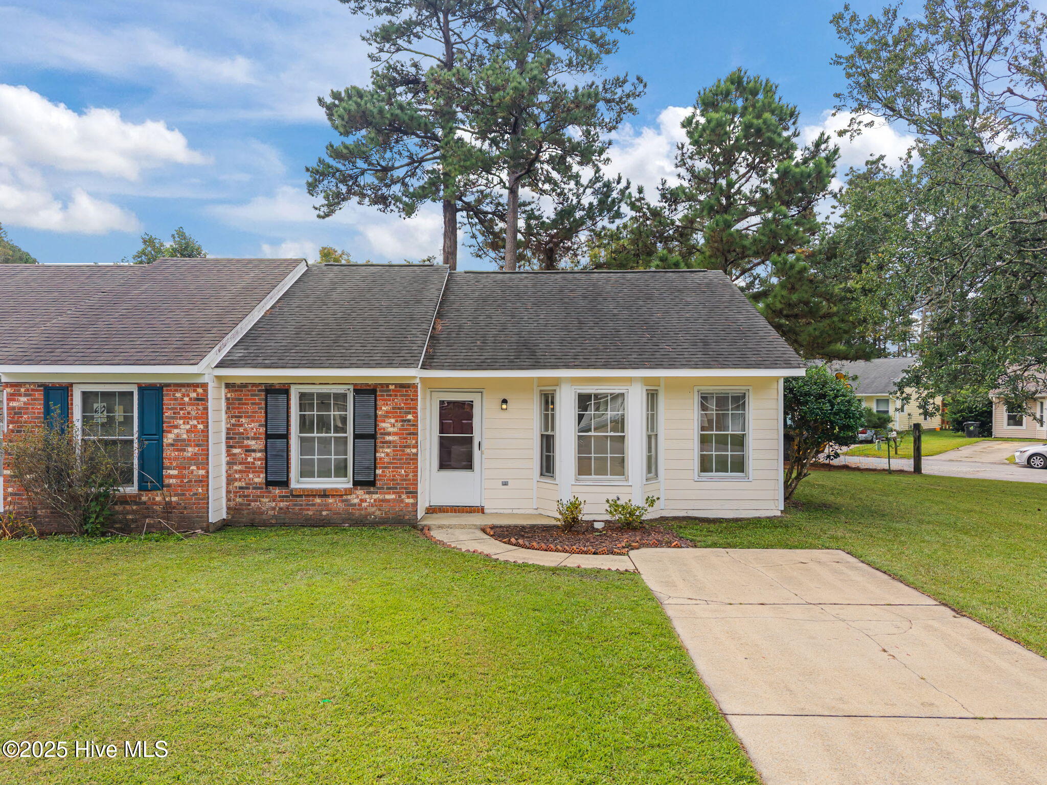 2500 Willow Crest Court