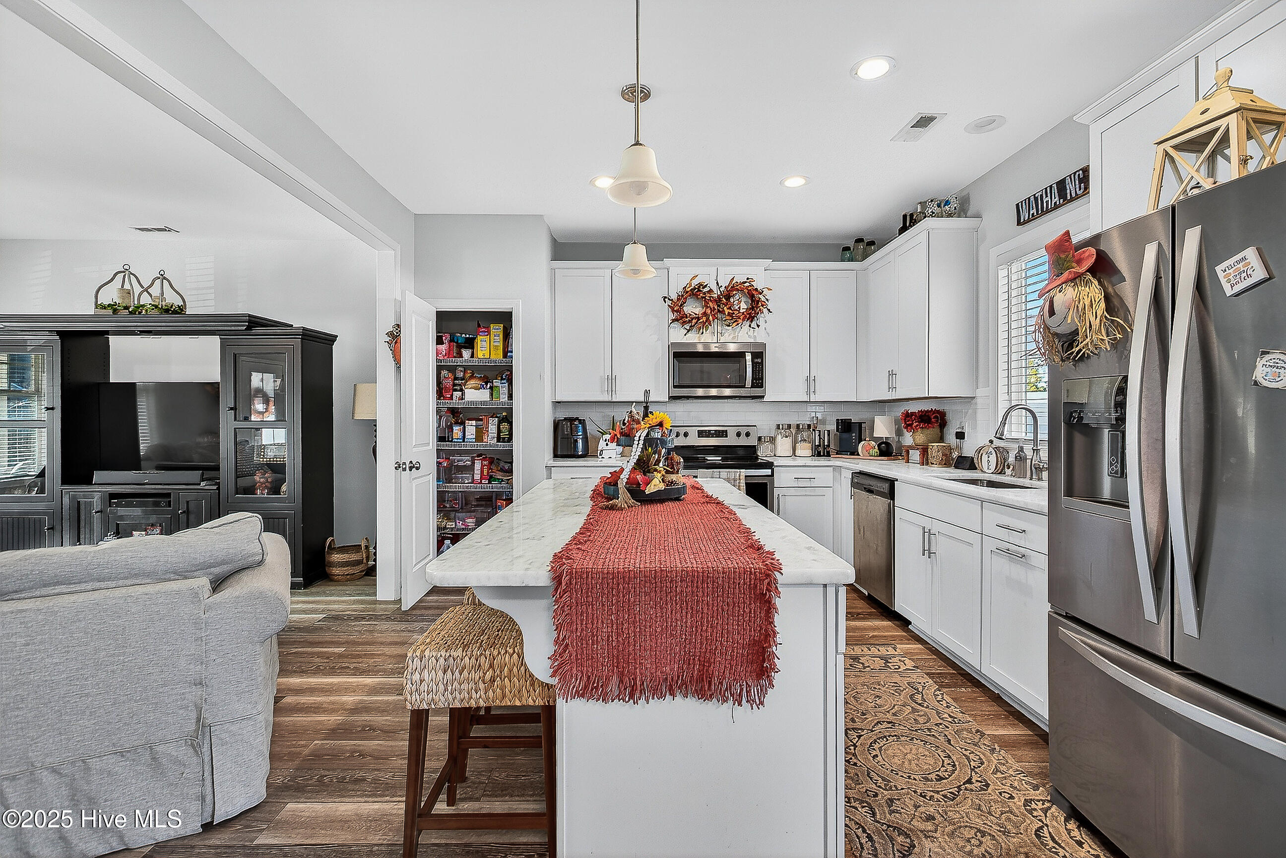 457 Jasmine Way