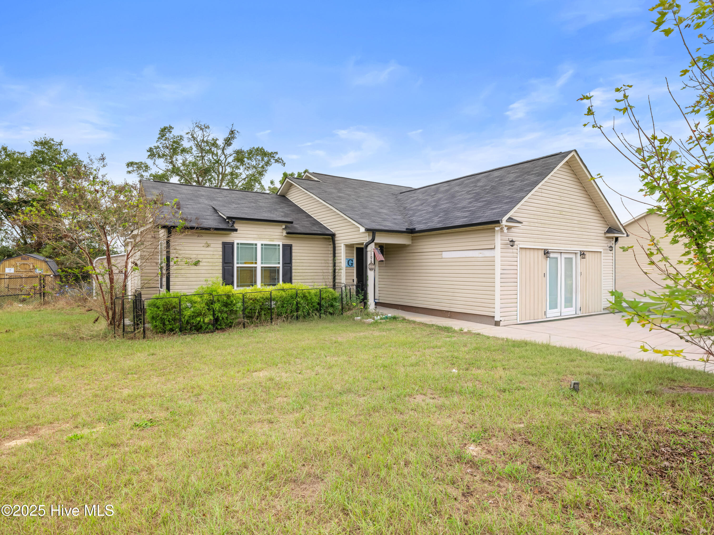 106 Emmitt And Angie'S Drive, La Grange