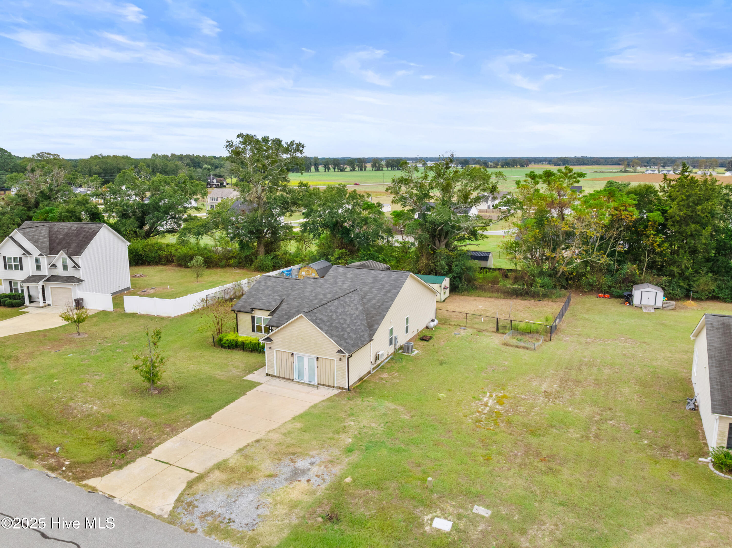 106 Emmitt And Angie'S Drive, La Grange