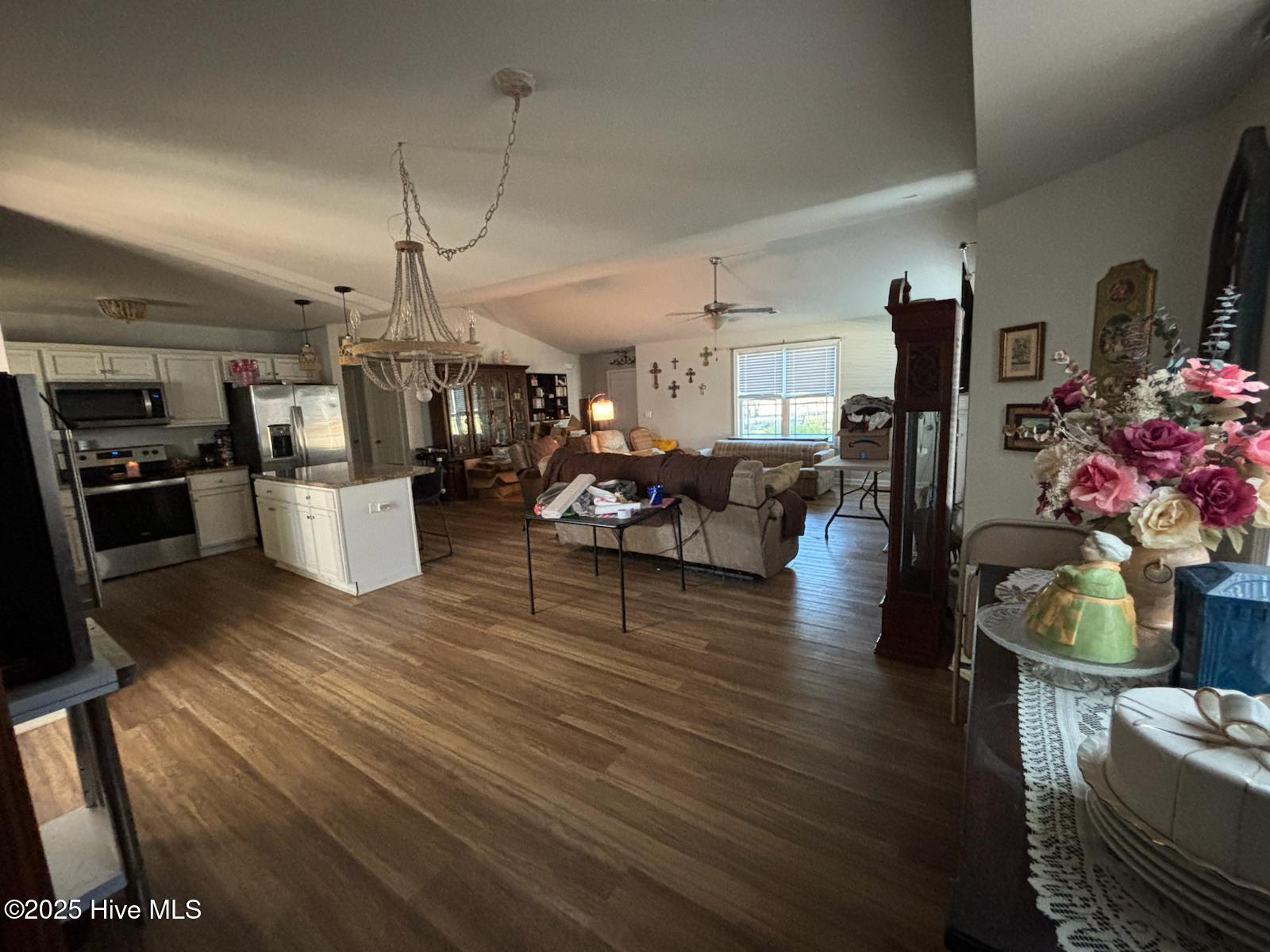 106 Emmitt And Angie'S Drive, La Grange