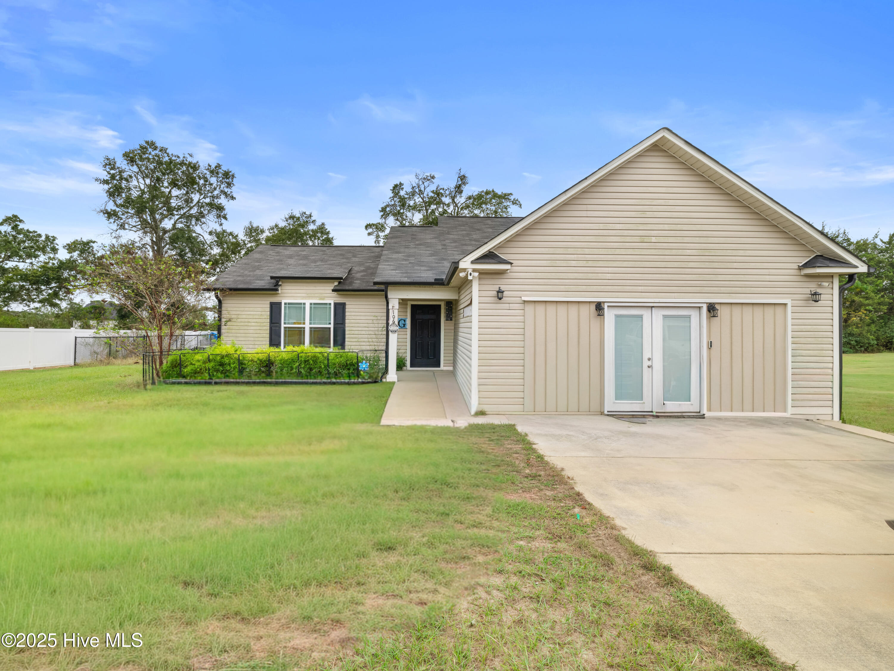 106 Emmitt And Angie'S Drive, La Grange