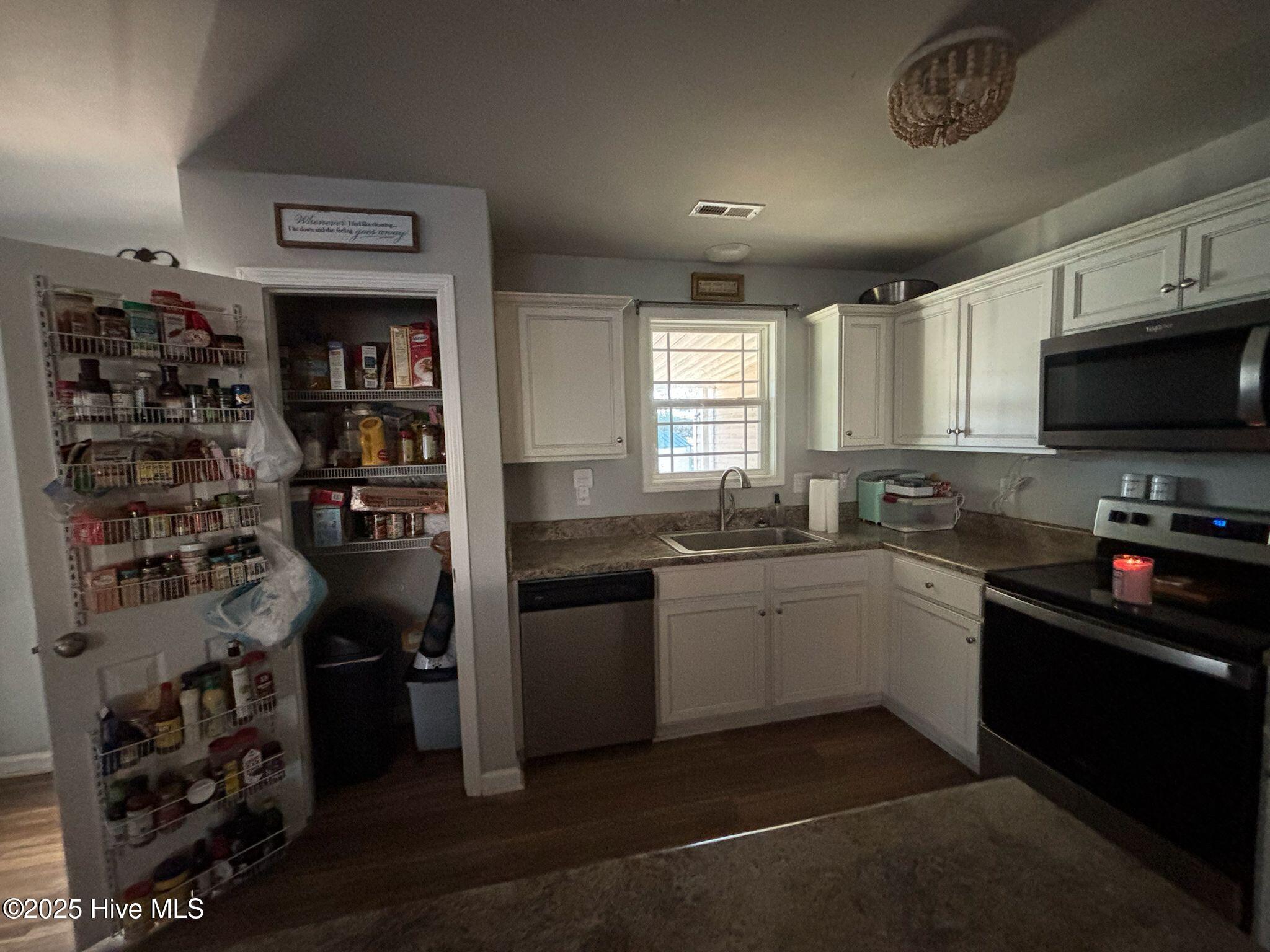 106 Emmitt And Angie'S Drive, La Grange