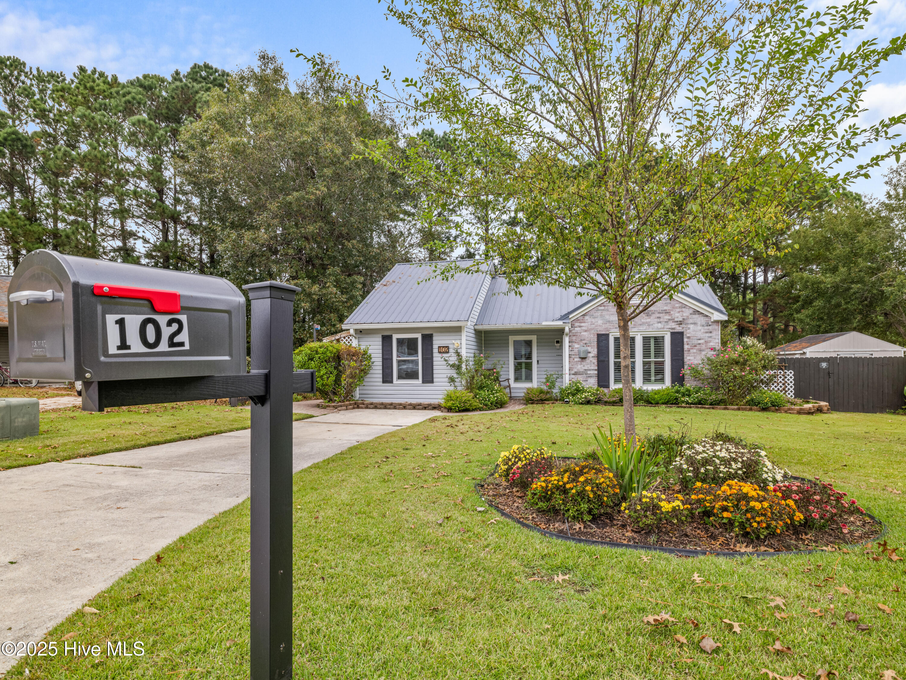 102 W Cameron Court, Jacksonville