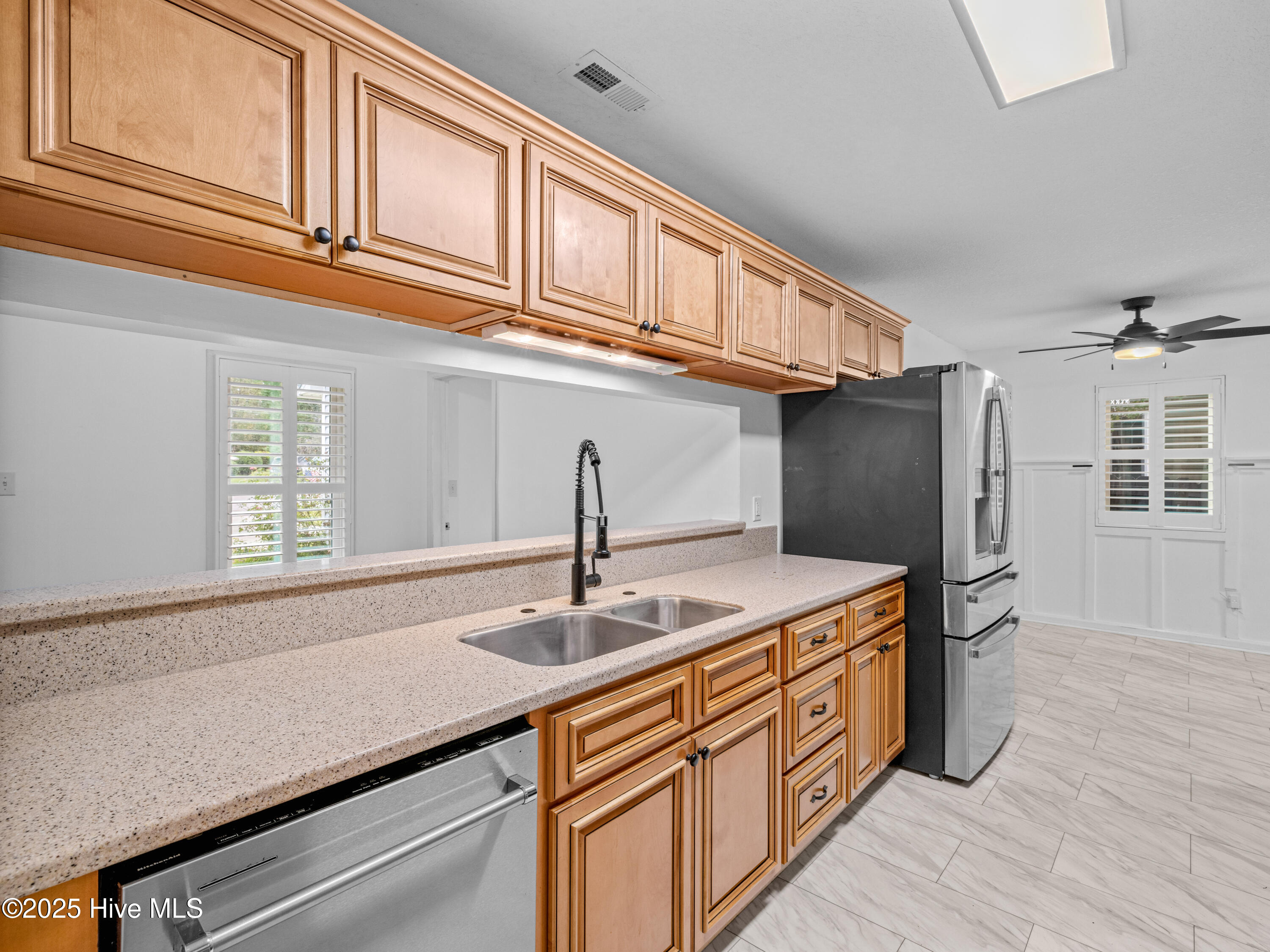 102 W Cameron Court, Jacksonville