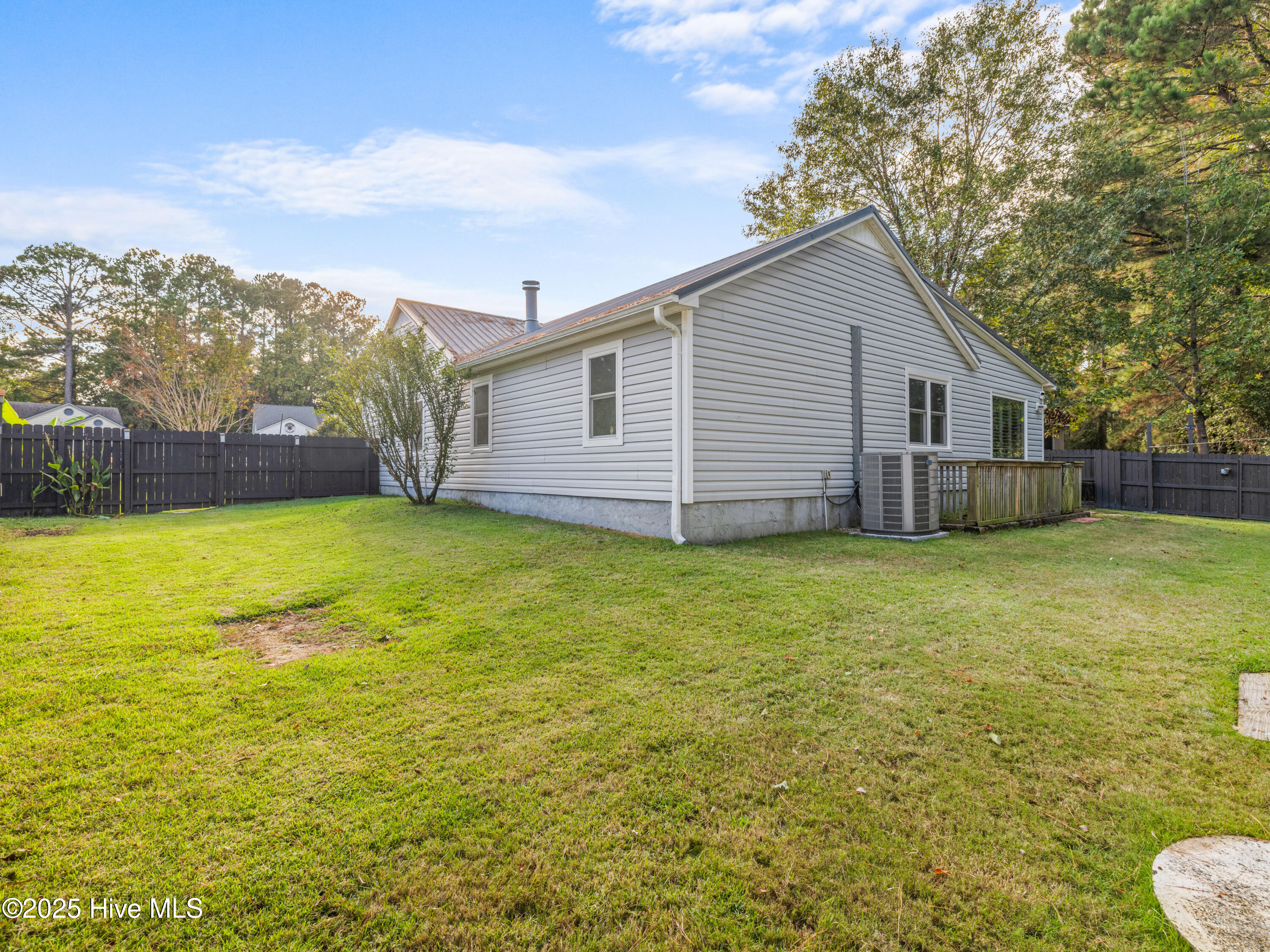 102 W Cameron Court, Jacksonville