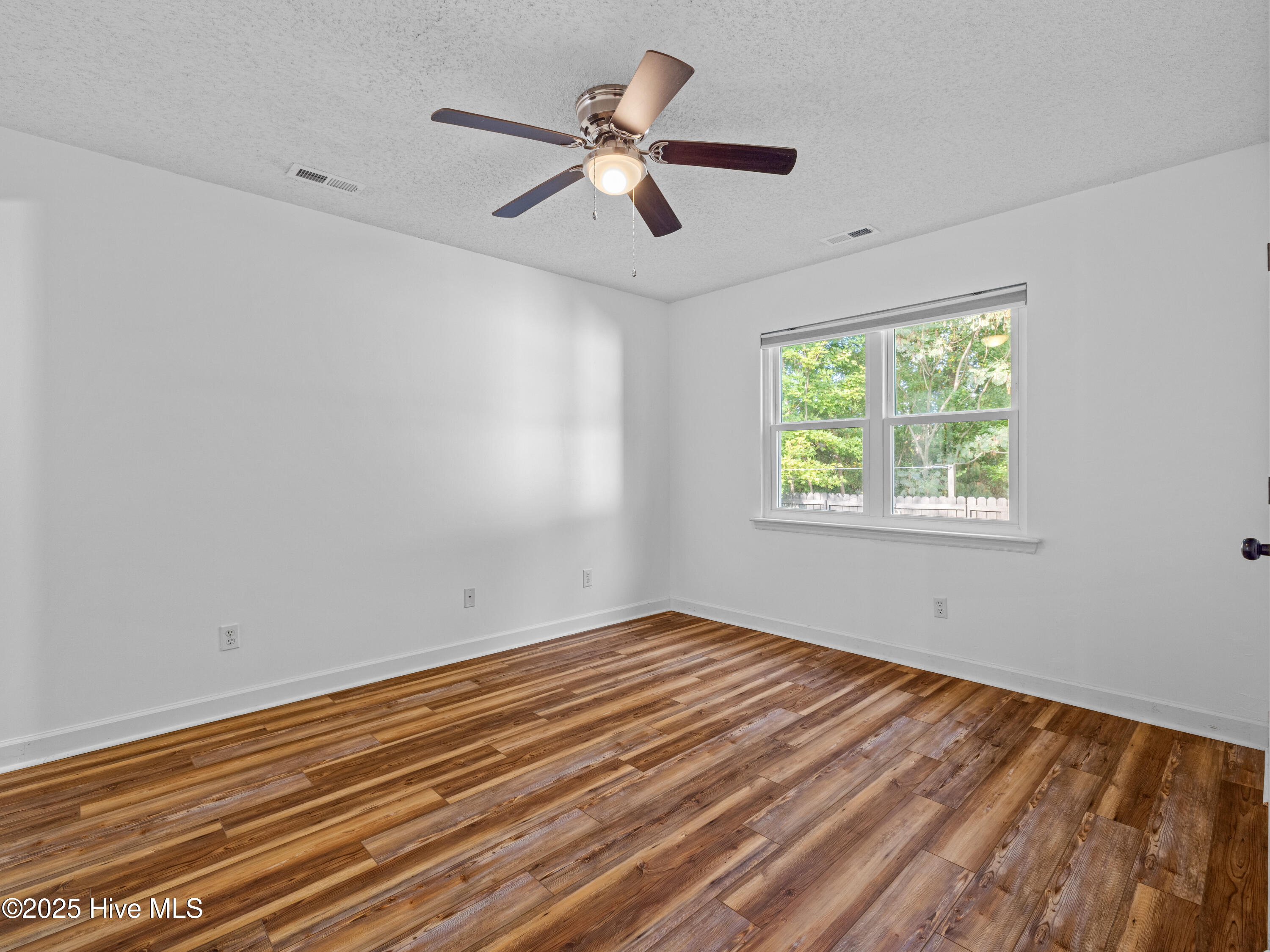 102 W Cameron Court, Jacksonville