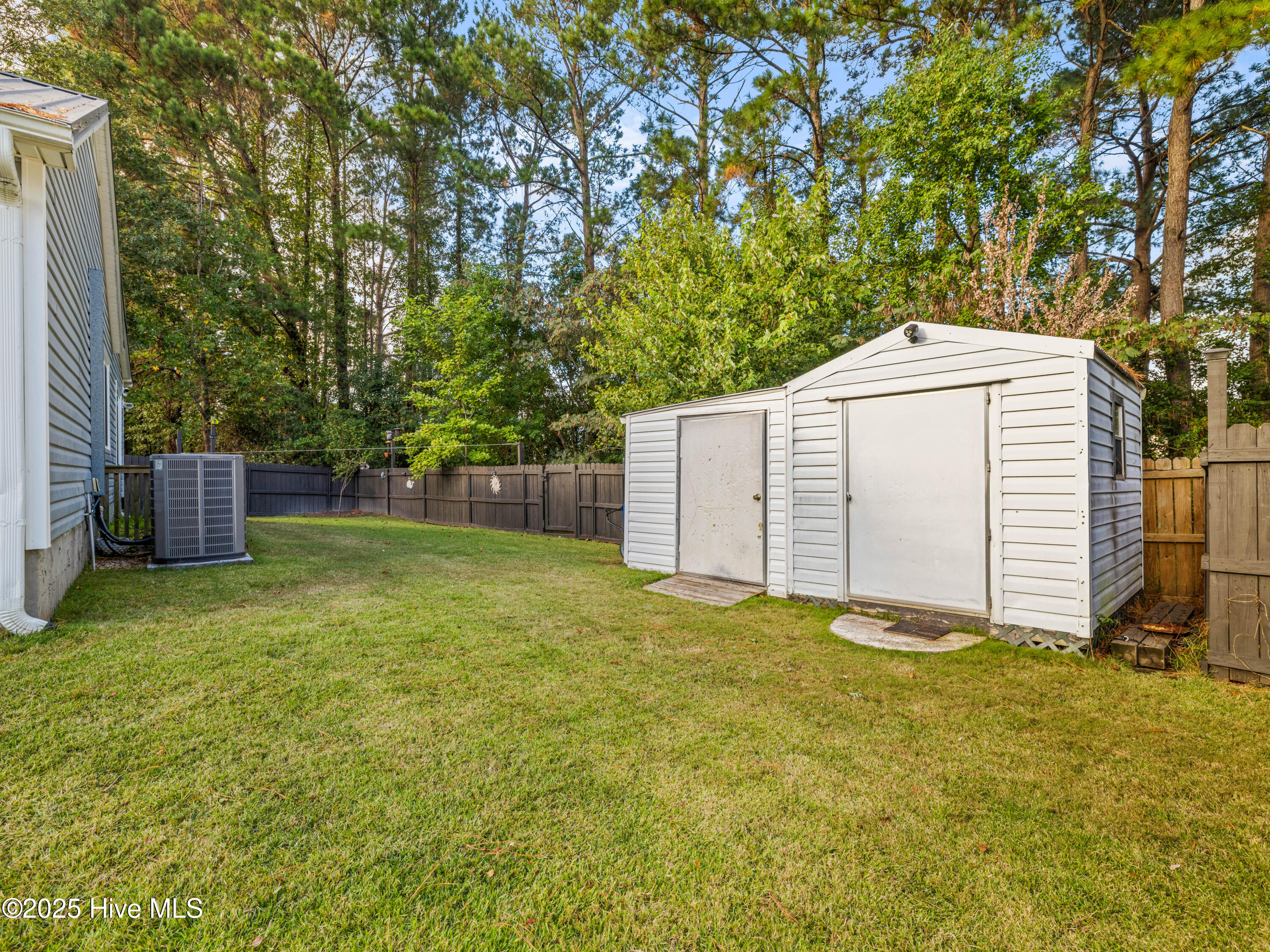 102 W Cameron Court, Jacksonville