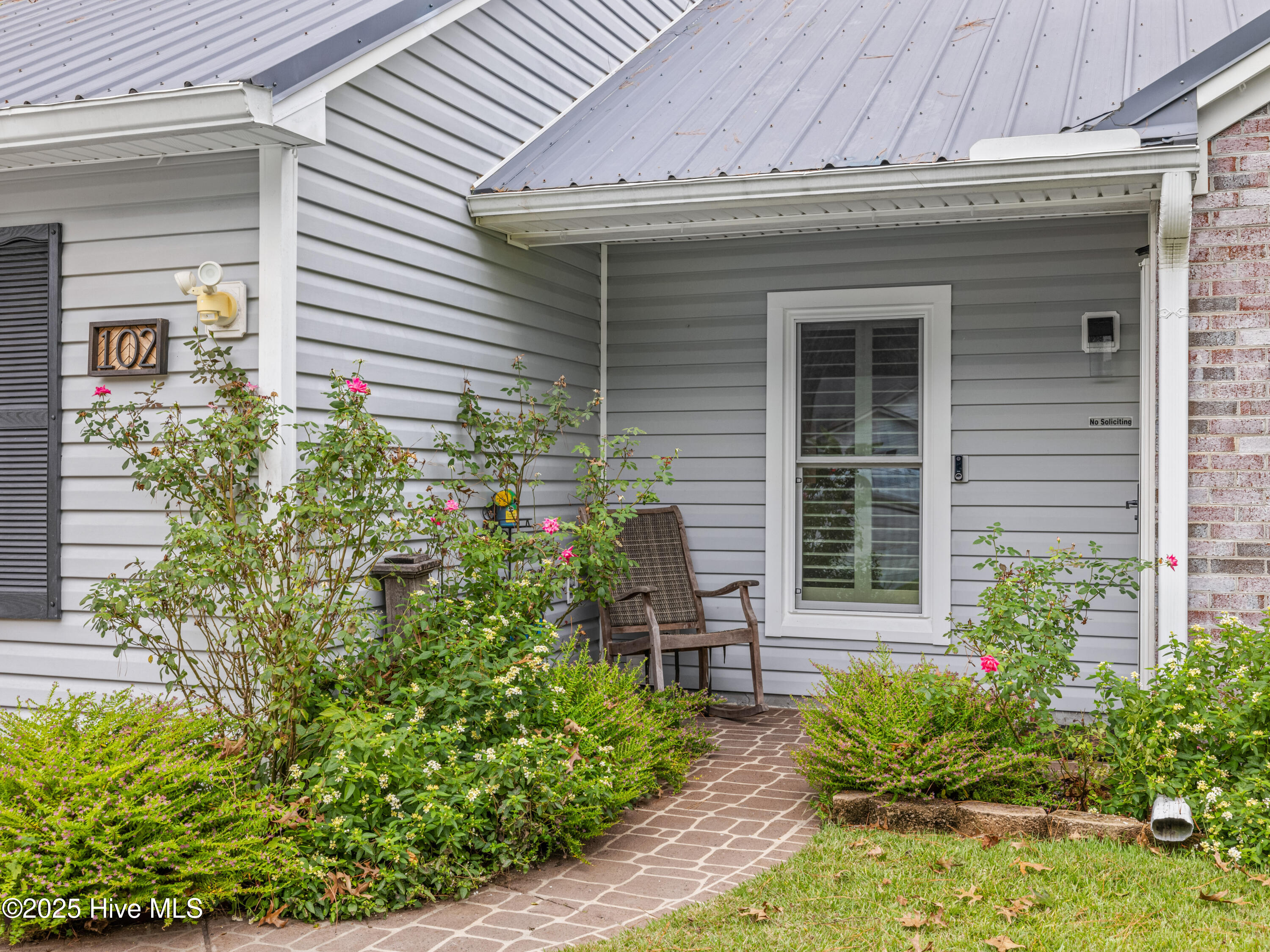 102 W Cameron Court, Jacksonville