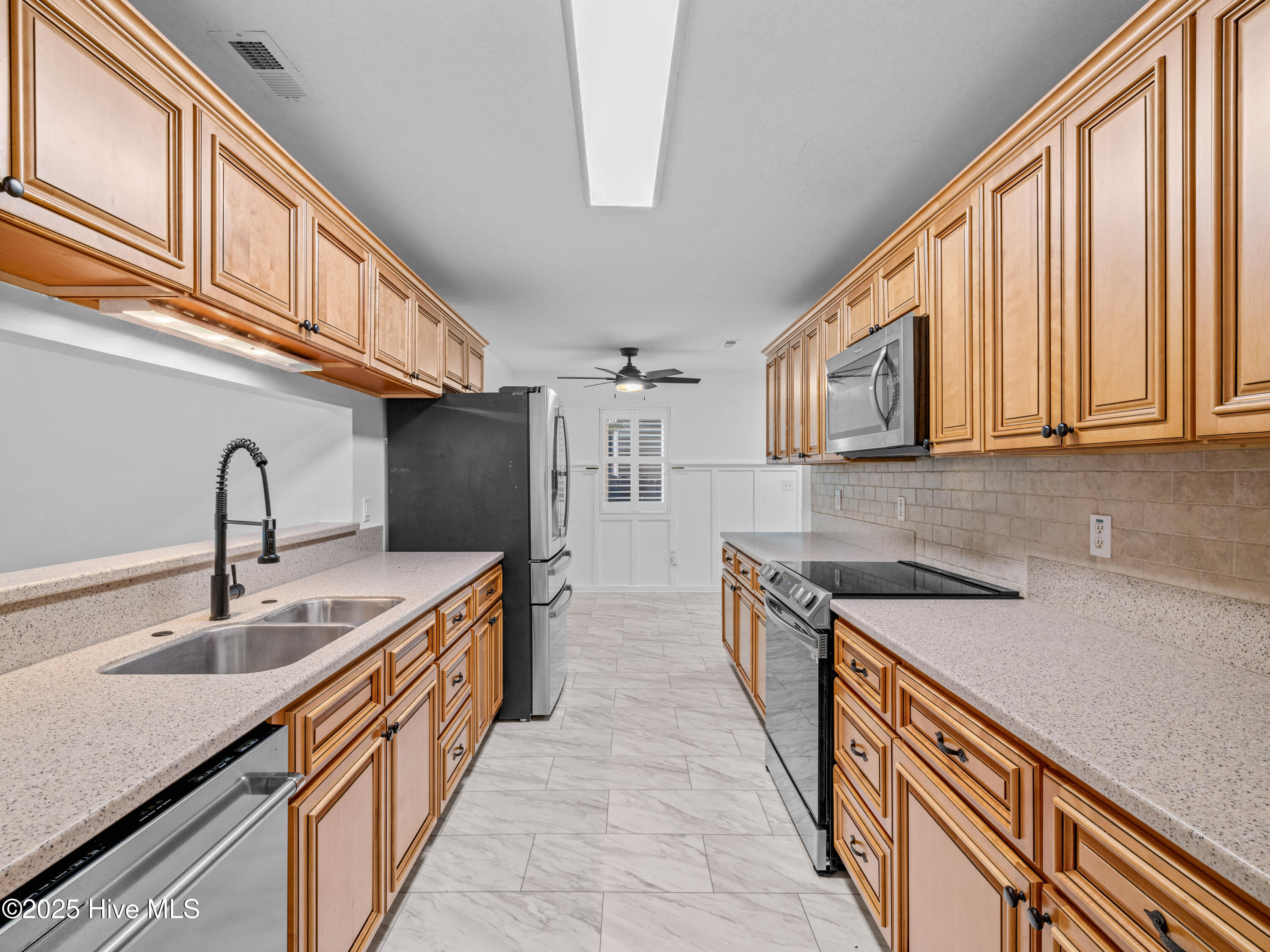 102 W Cameron Court, Jacksonville