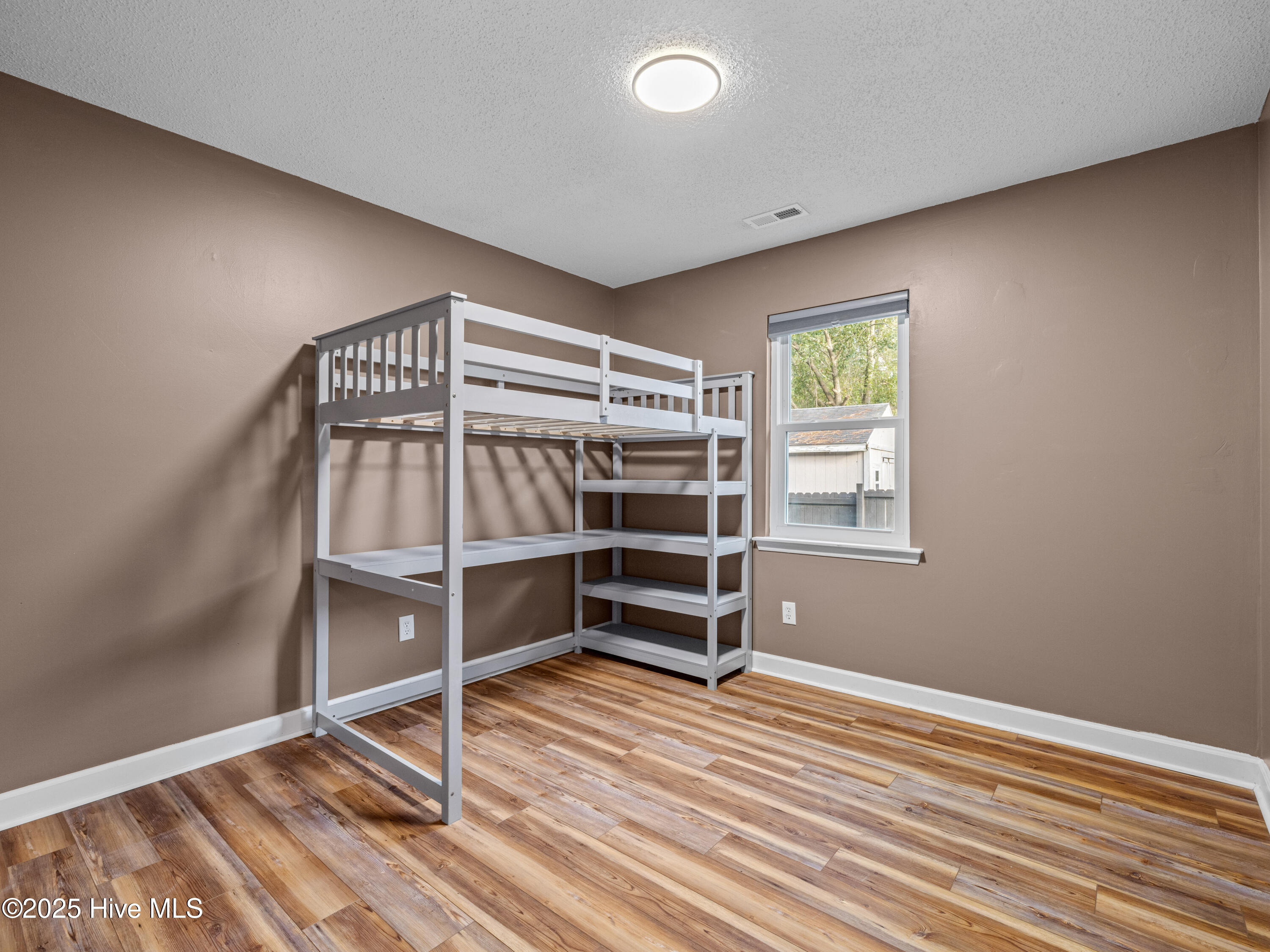 102 W Cameron Court, Jacksonville