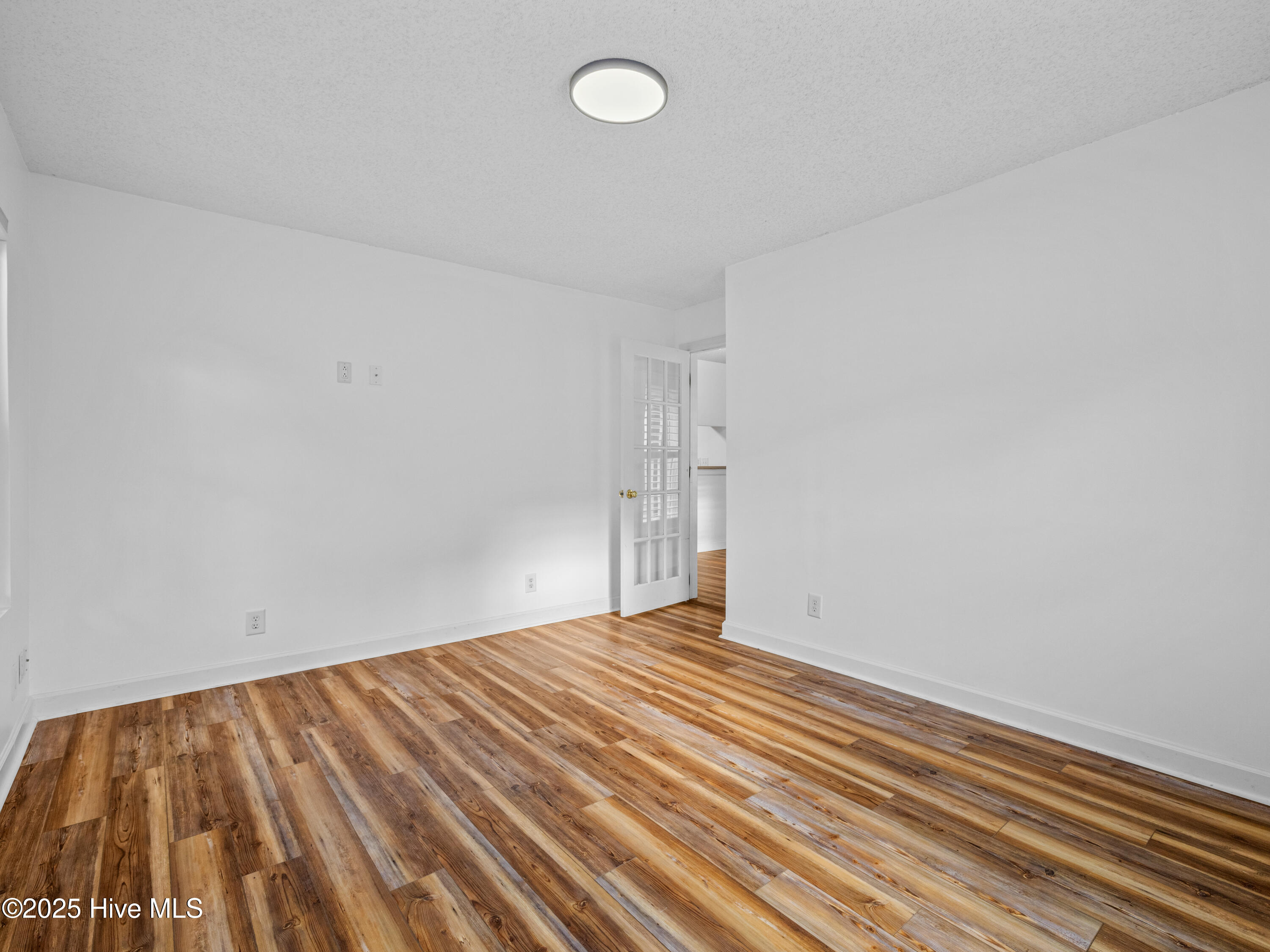 102 W Cameron Court, Jacksonville