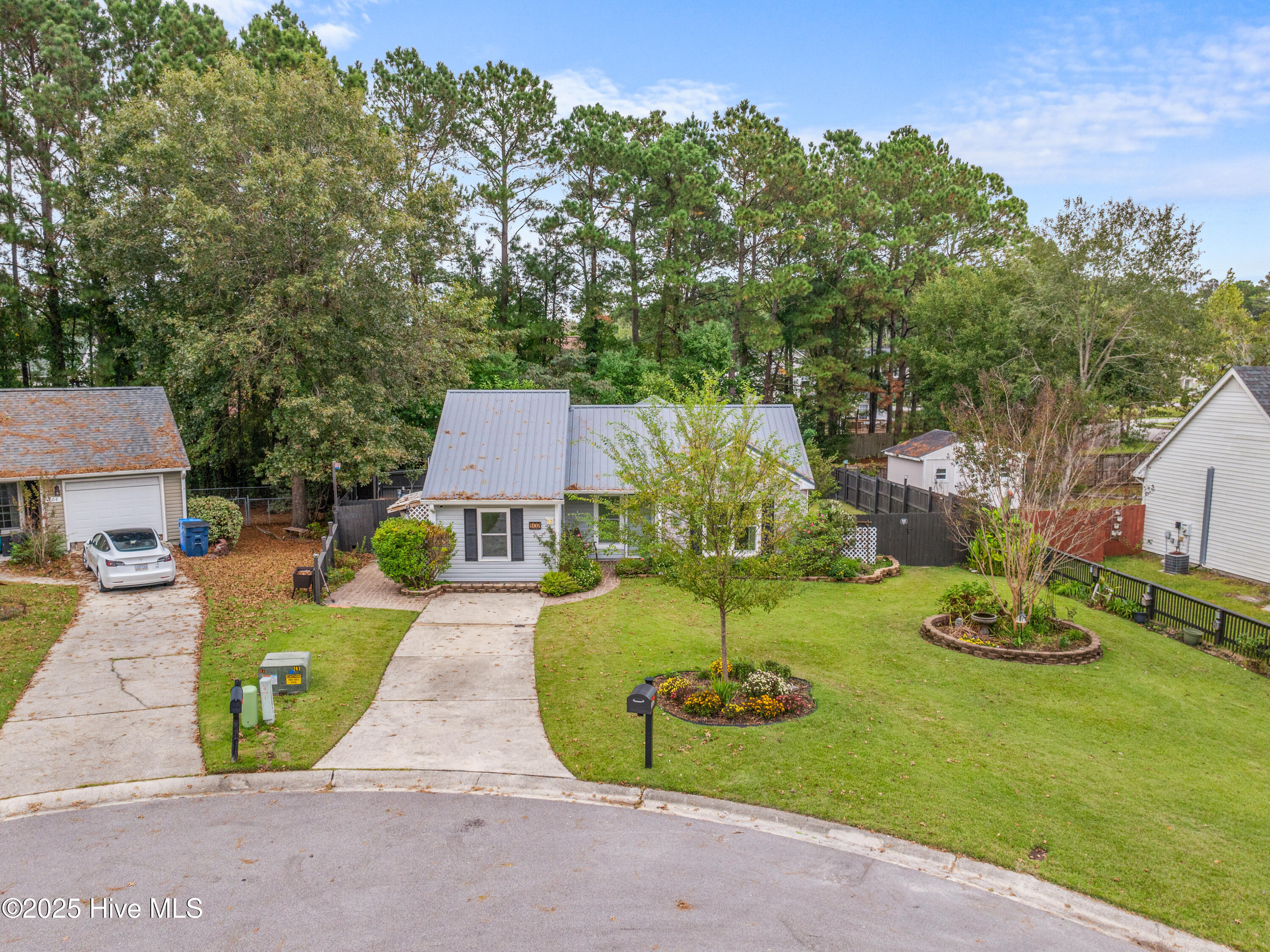 102 W Cameron Court, Jacksonville