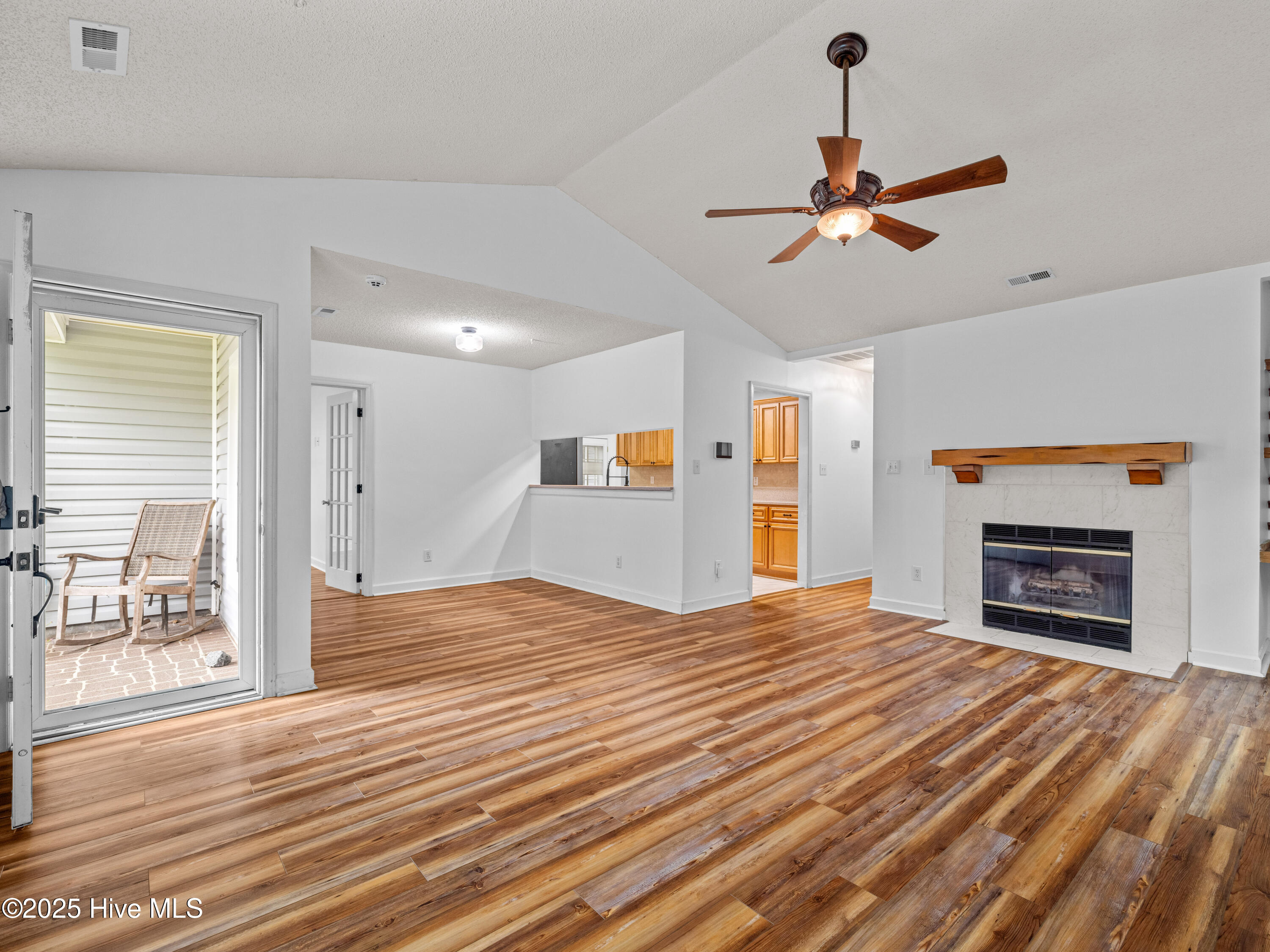 102 W Cameron Court, Jacksonville