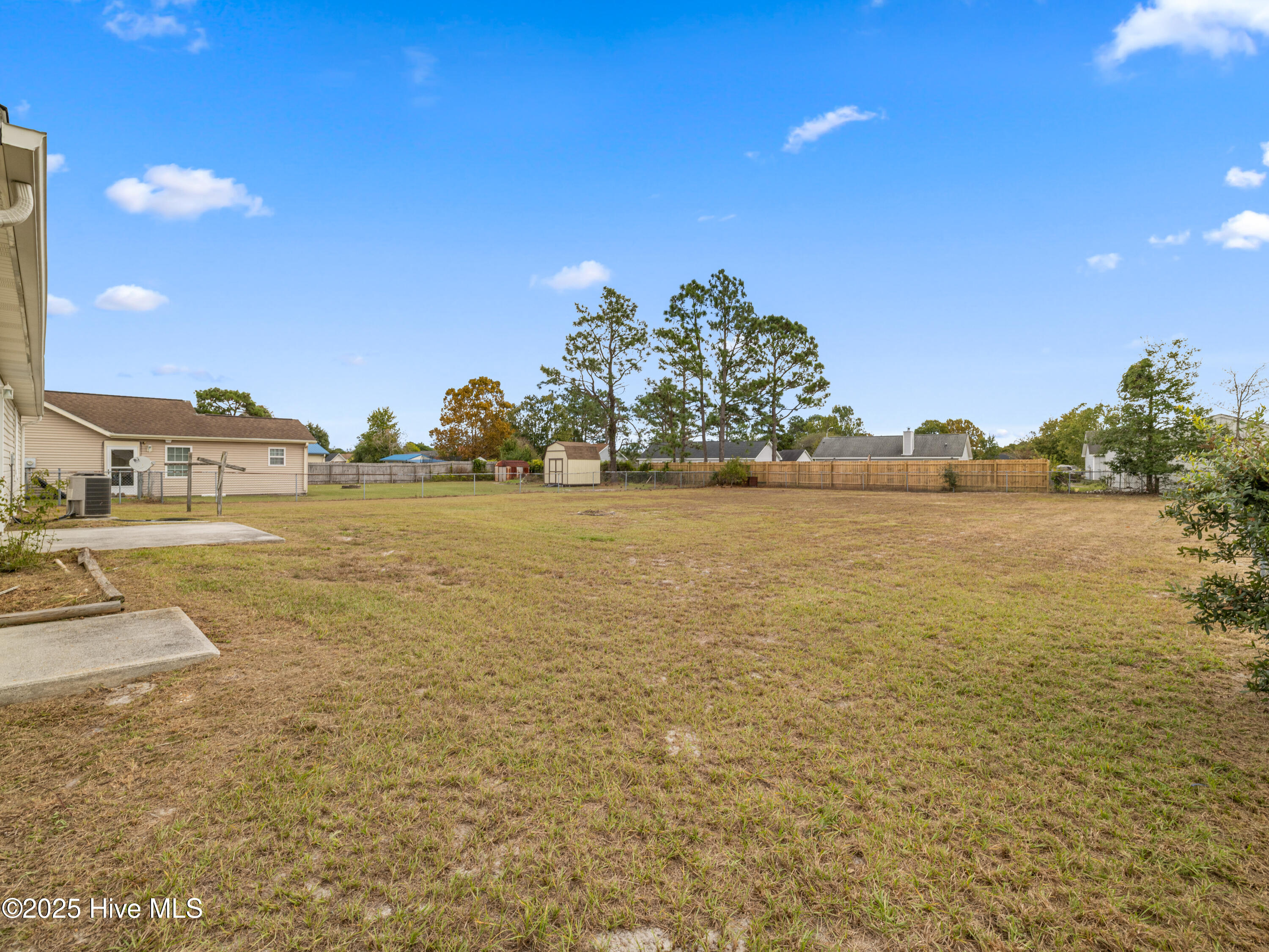 202 Dayrell Drive, Hubert