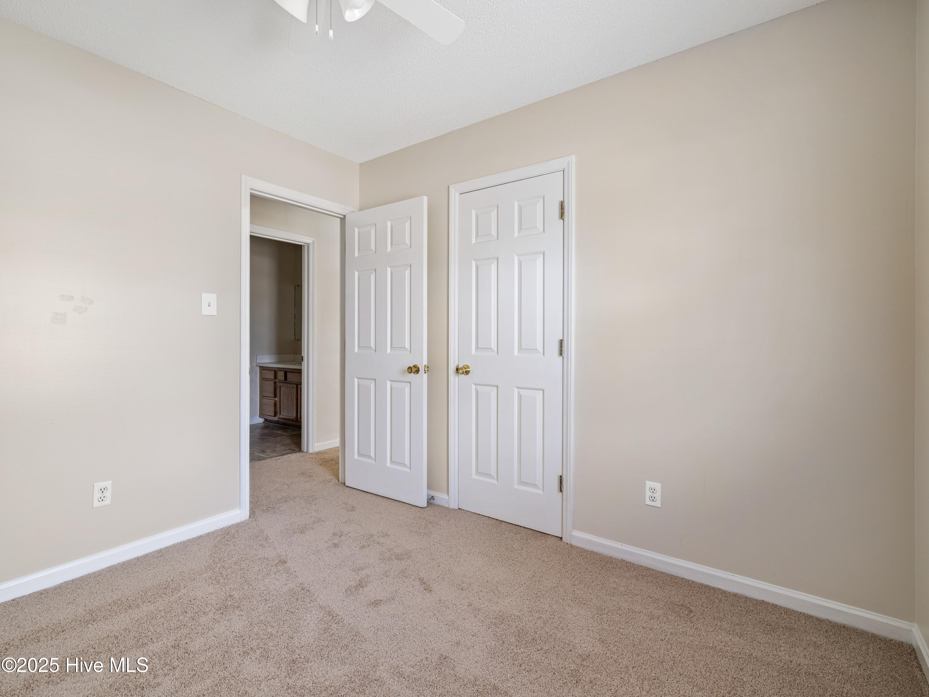 202 Dayrell Drive, Hubert