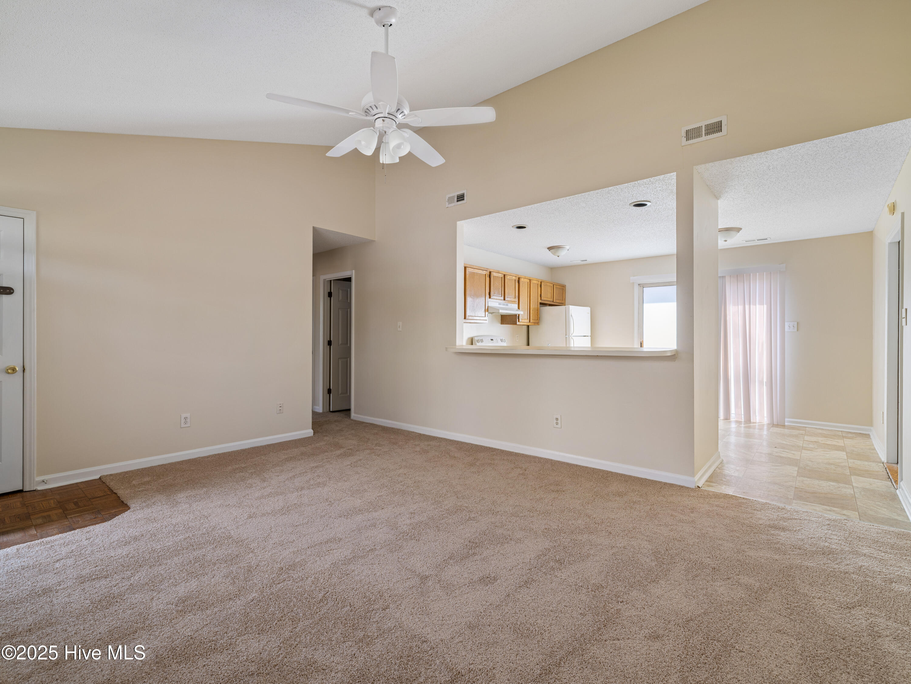 202 Dayrell Drive, Hubert