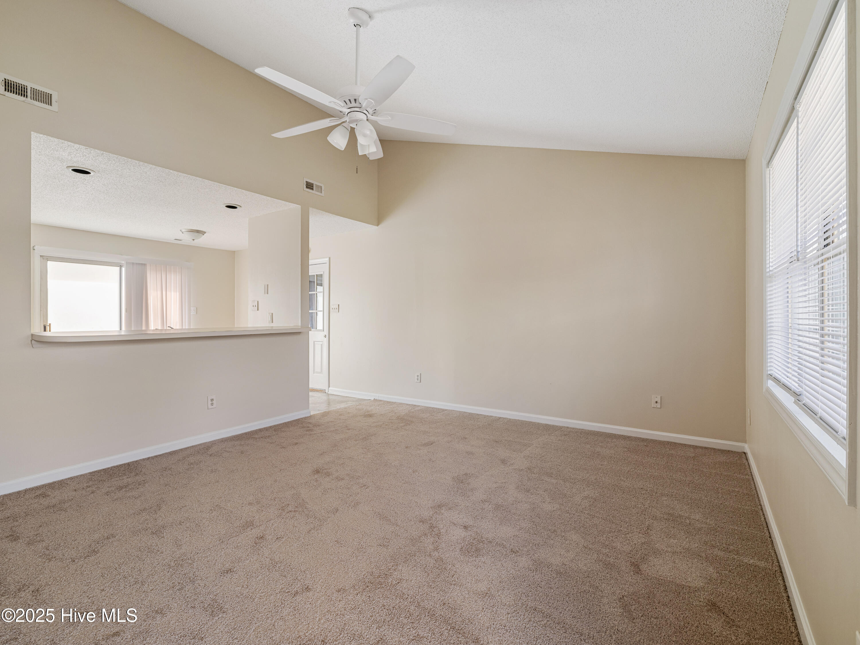 202 Dayrell Drive, Hubert