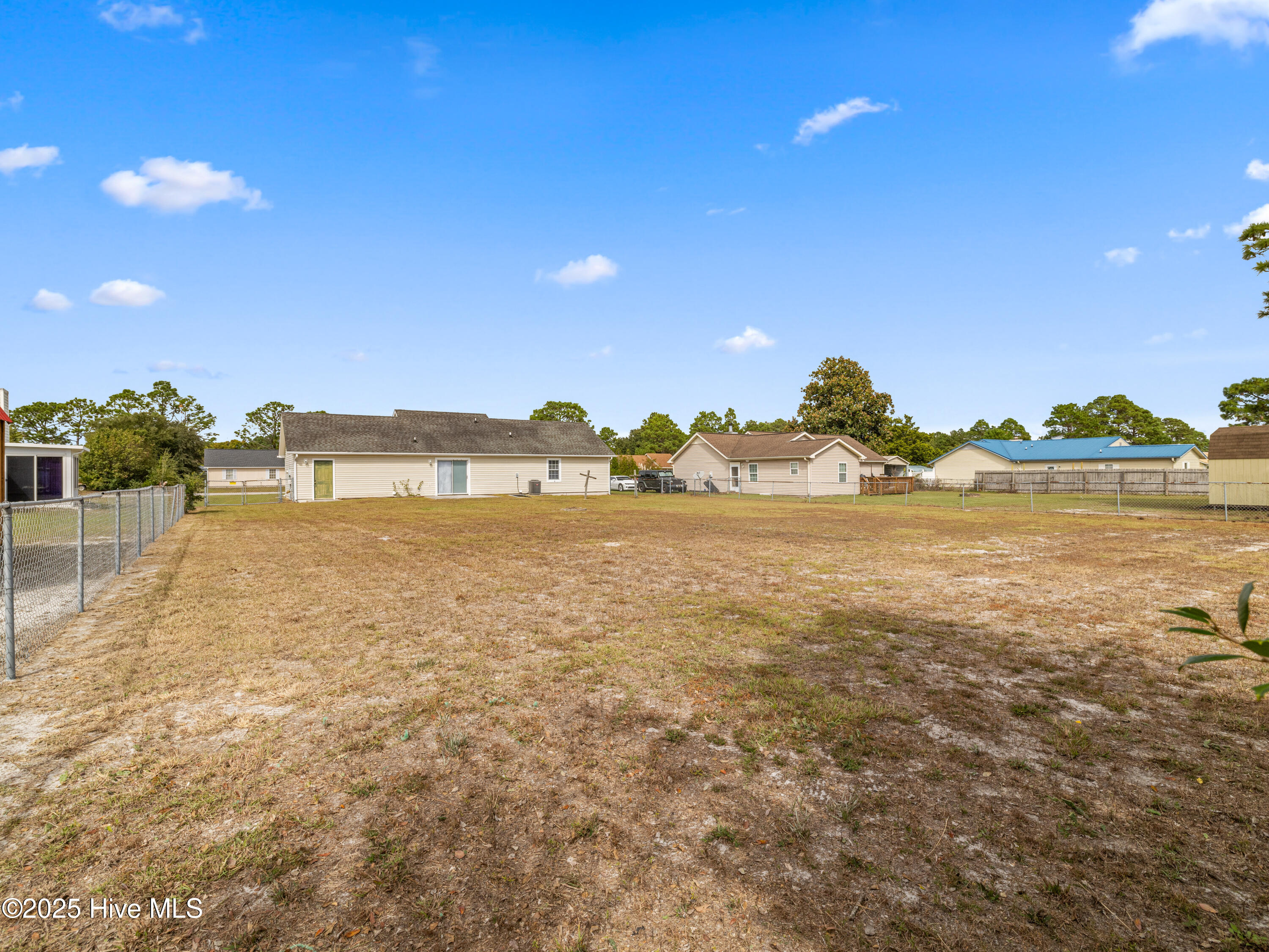 202 Dayrell Drive, Hubert