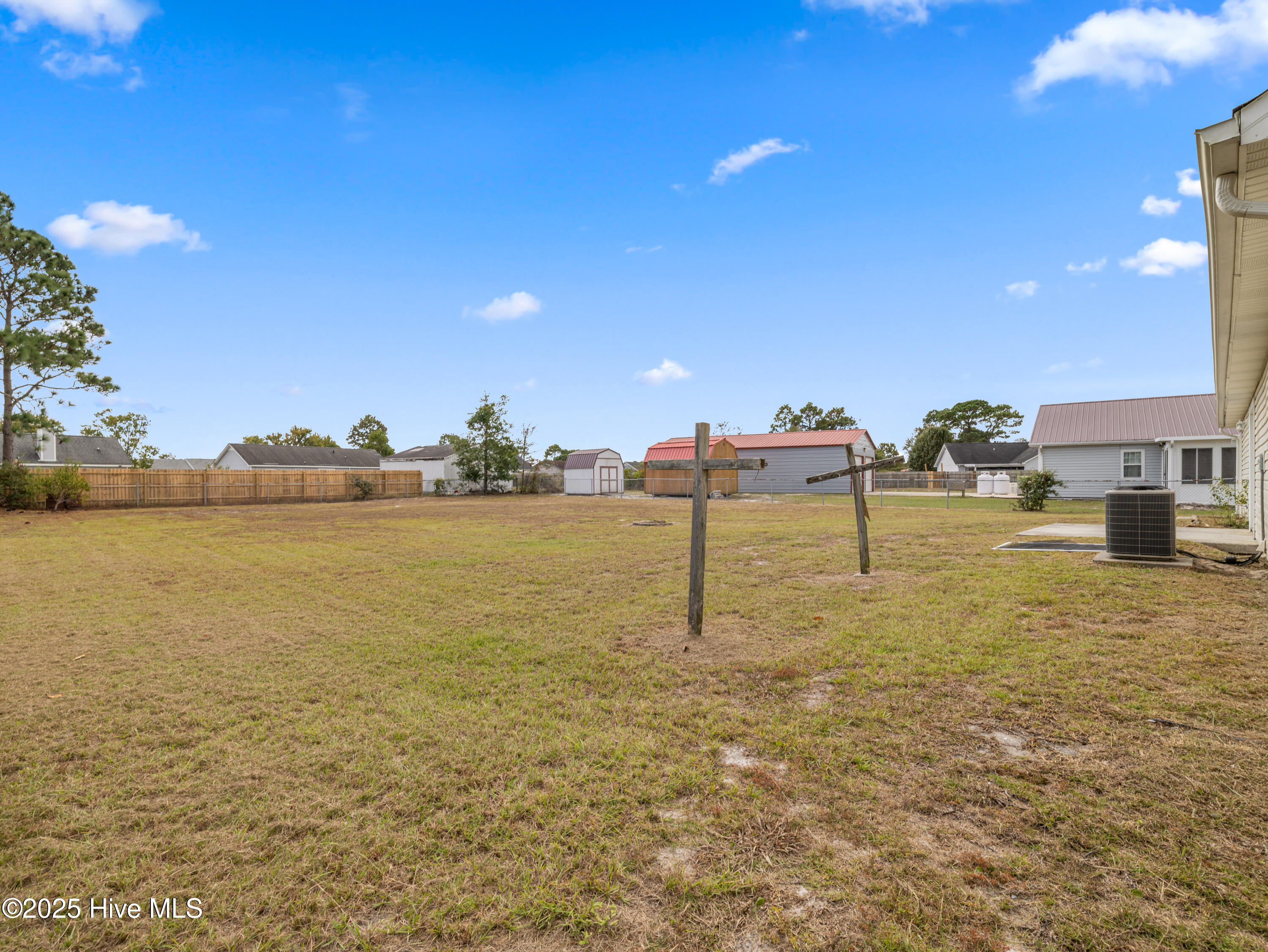 202 Dayrell Drive, Hubert