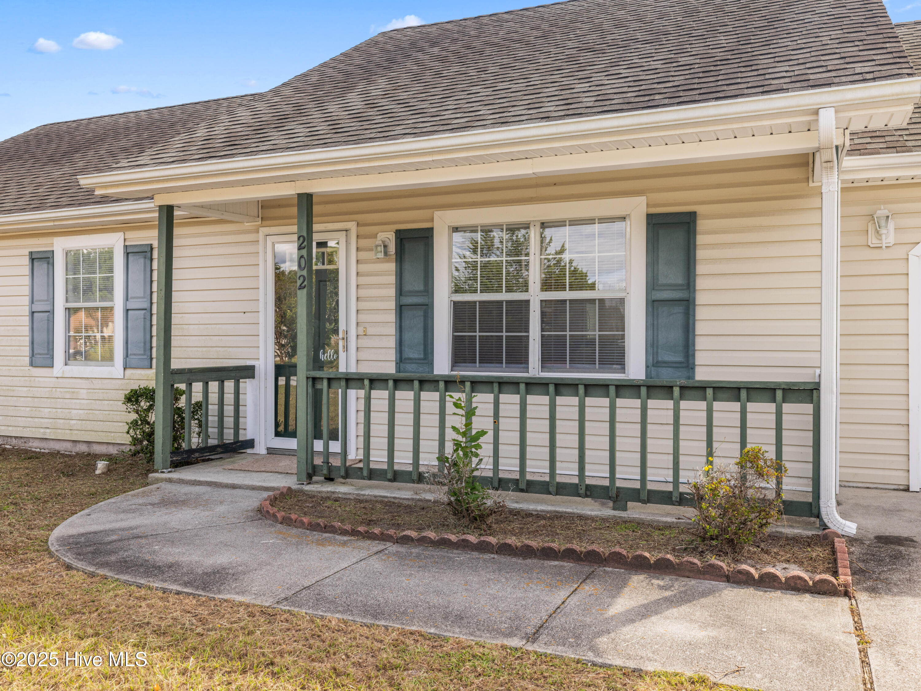 202 Dayrell Drive, Hubert