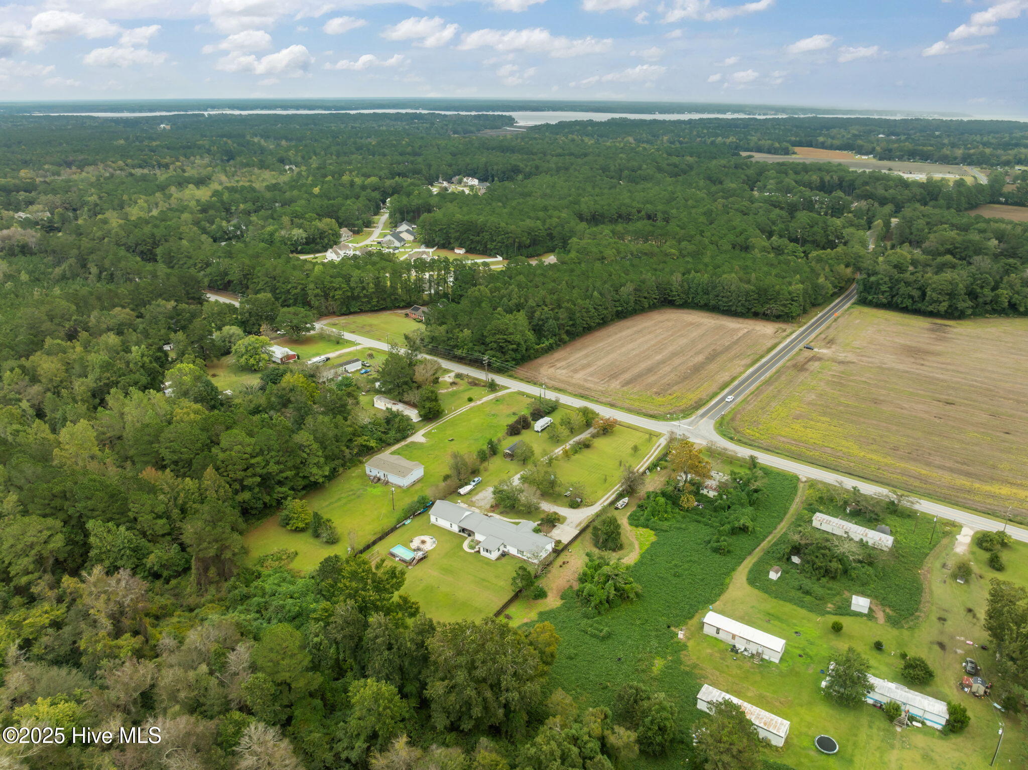 233 Belgrade Swansboro Road, Stella