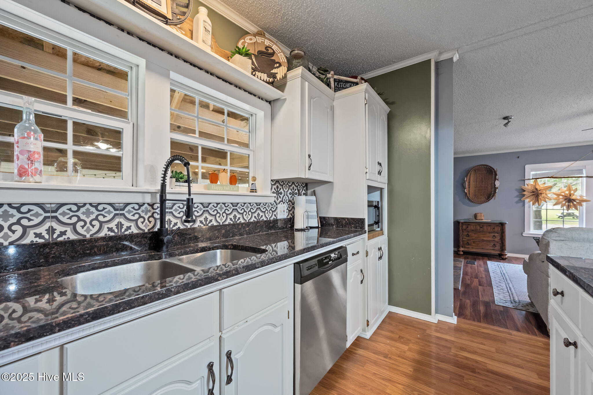 233 Belgrade Swansboro Road, Stella