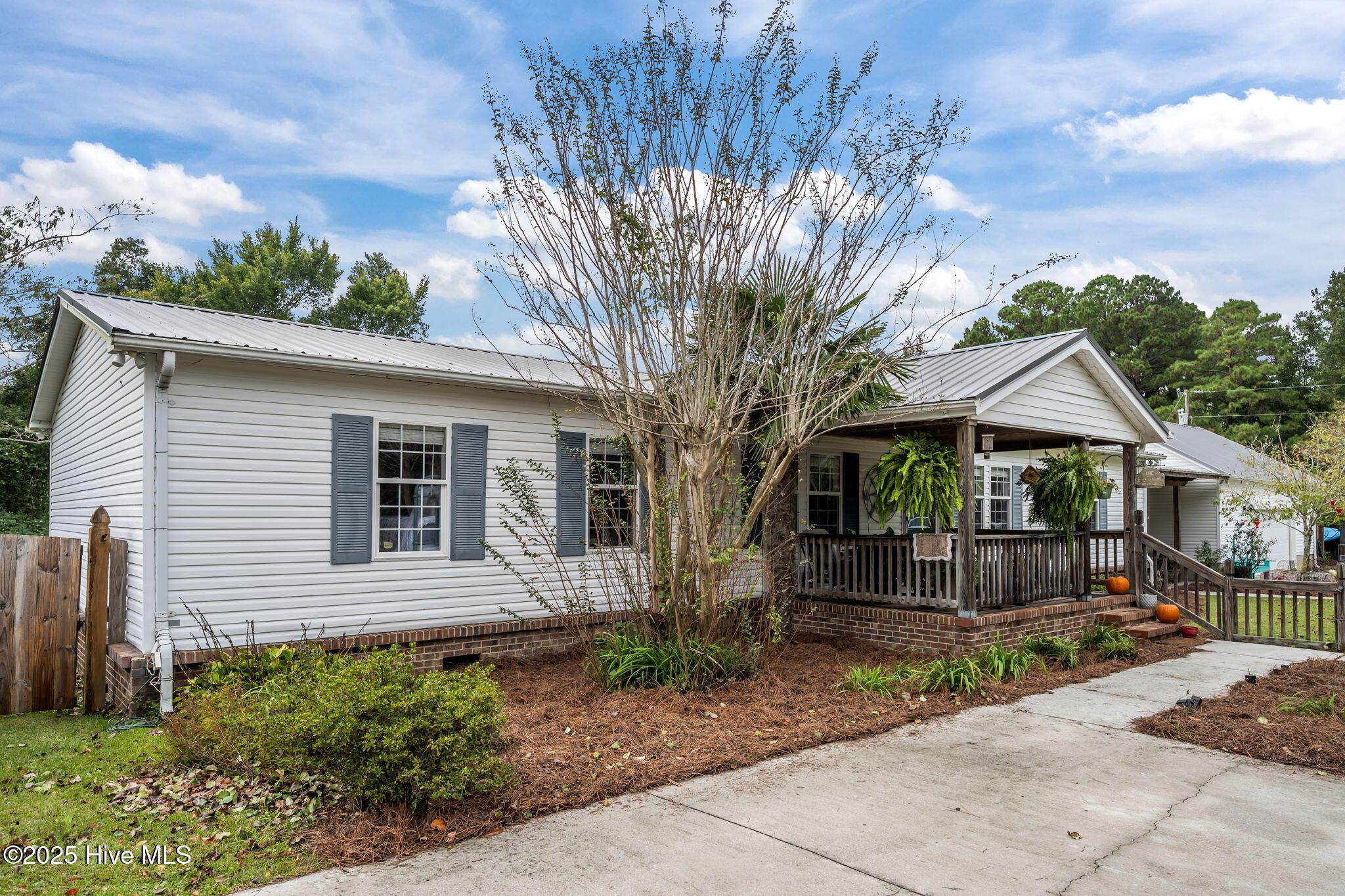 233 Belgrade Swansboro Road, Stella