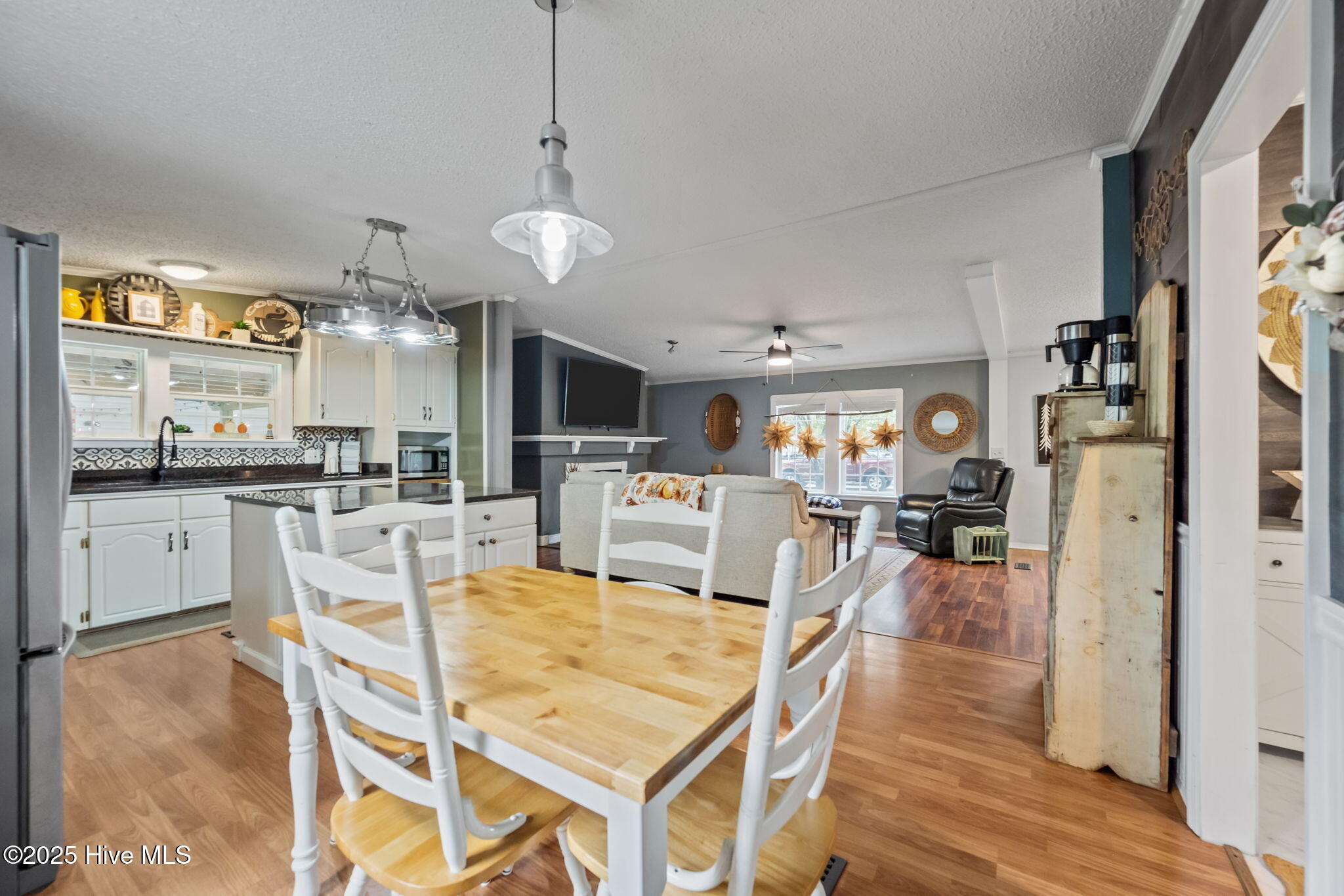 233 Belgrade Swansboro Road, Stella