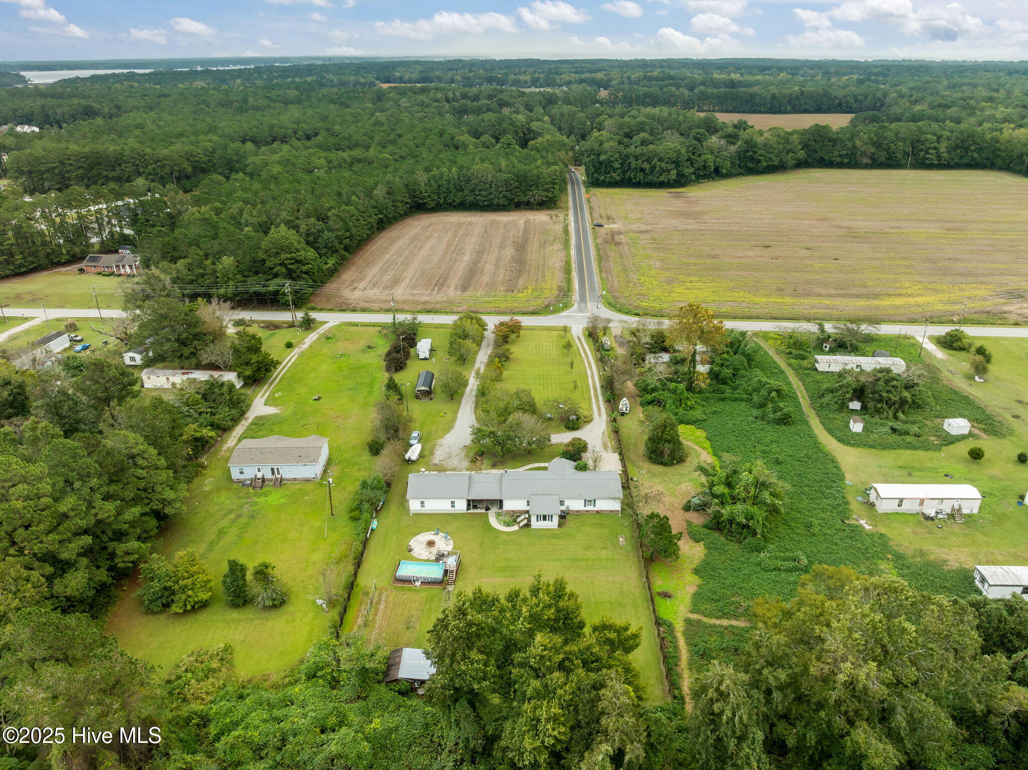 233 Belgrade Swansboro Road, Stella